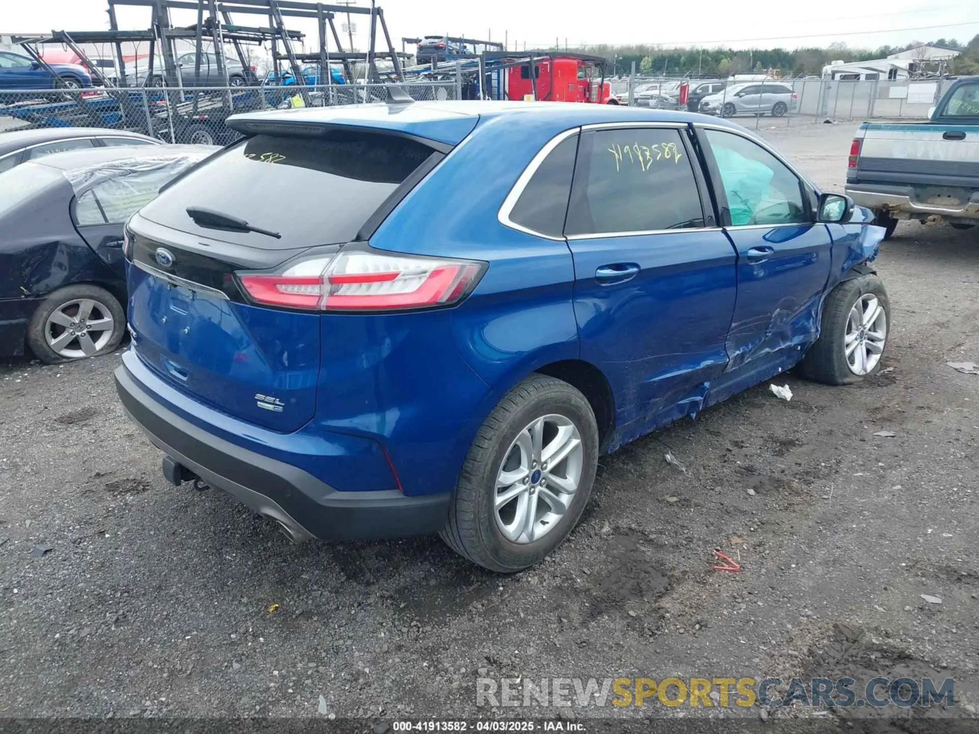 4 Photograph of a damaged car 2FMPK4J9XLBB59295 FORD EDGE 2020