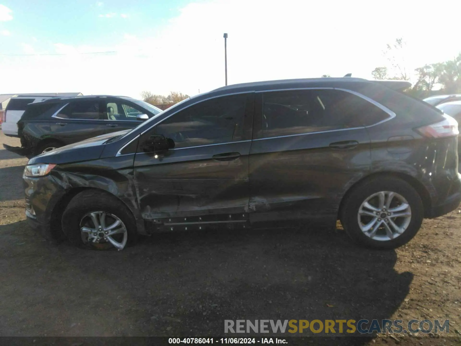 14 Photograph of a damaged car 2FMPK4J9XLBB61581 FORD EDGE 2020