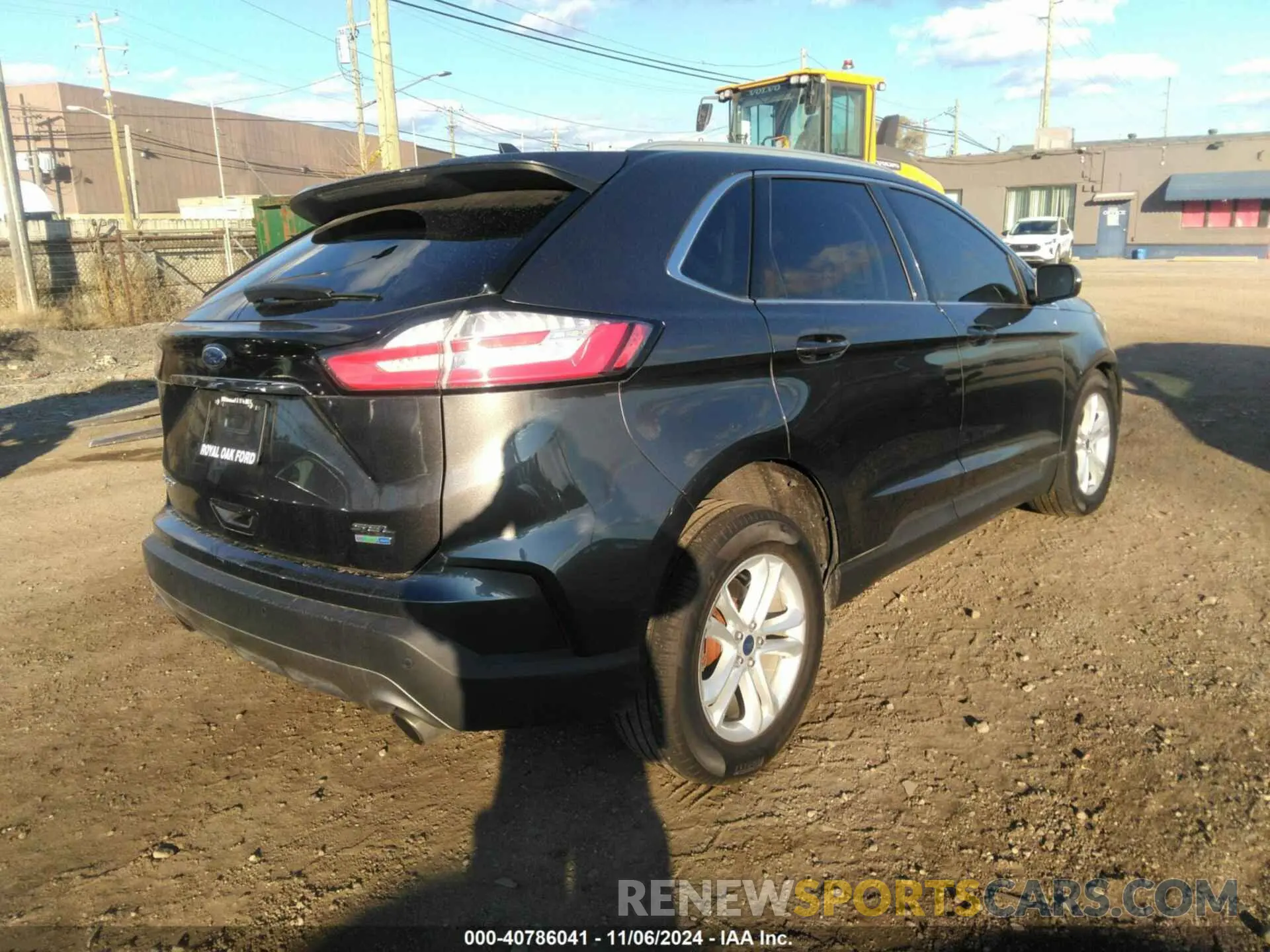 4 Photograph of a damaged car 2FMPK4J9XLBB61581 FORD EDGE 2020
