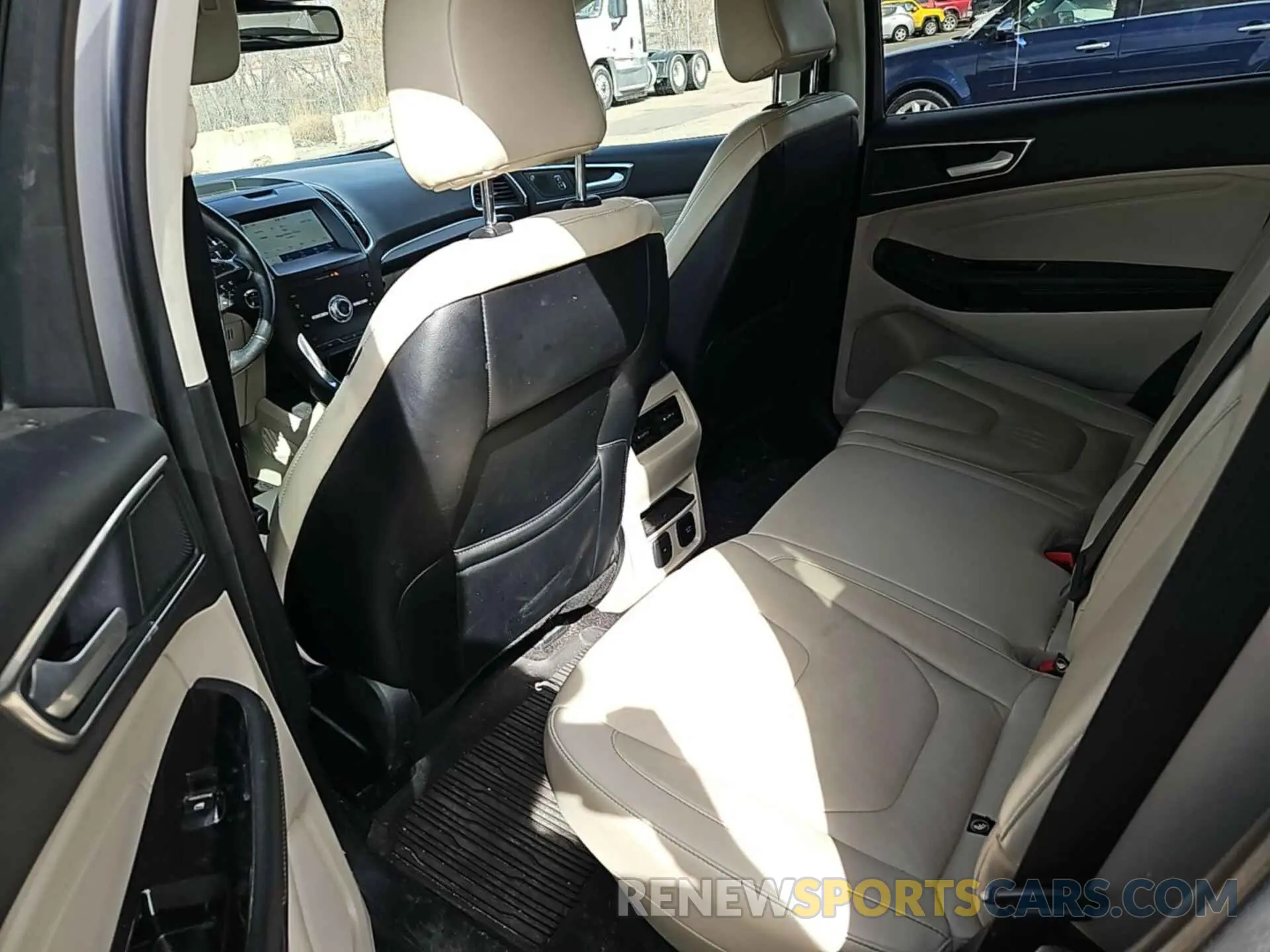6 Photograph of a damaged car 2FMPK4K90LBB37580 FORD EDGE 2020