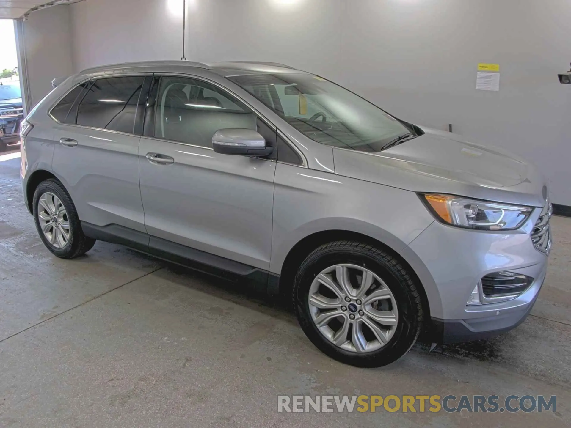 28 Photograph of a damaged car 2FMPK4K91LBA91290 FORD EDGE 2020