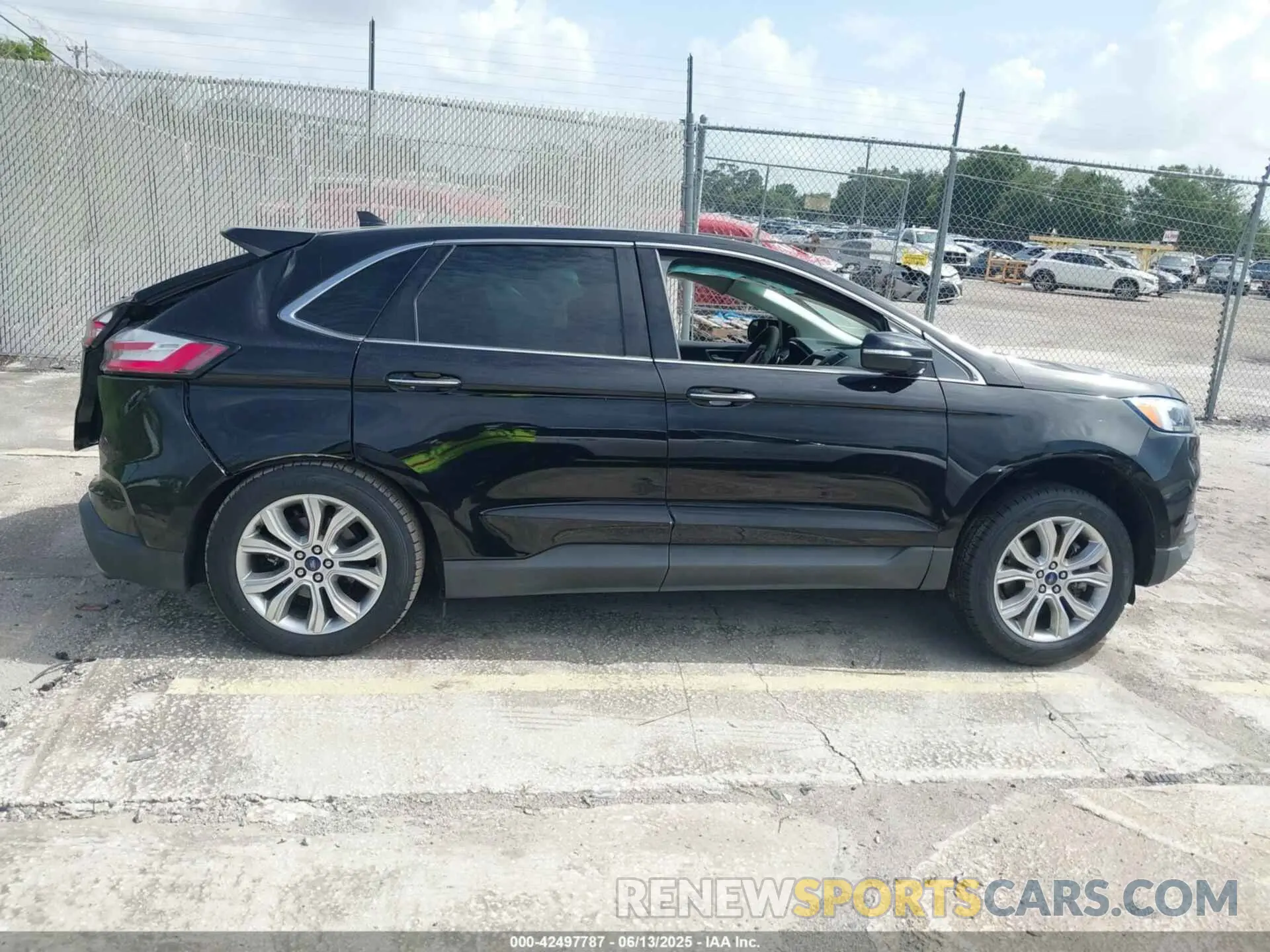 12 Photograph of a damaged car 2FMPK4K93LBA05221 FORD EDGE 2020