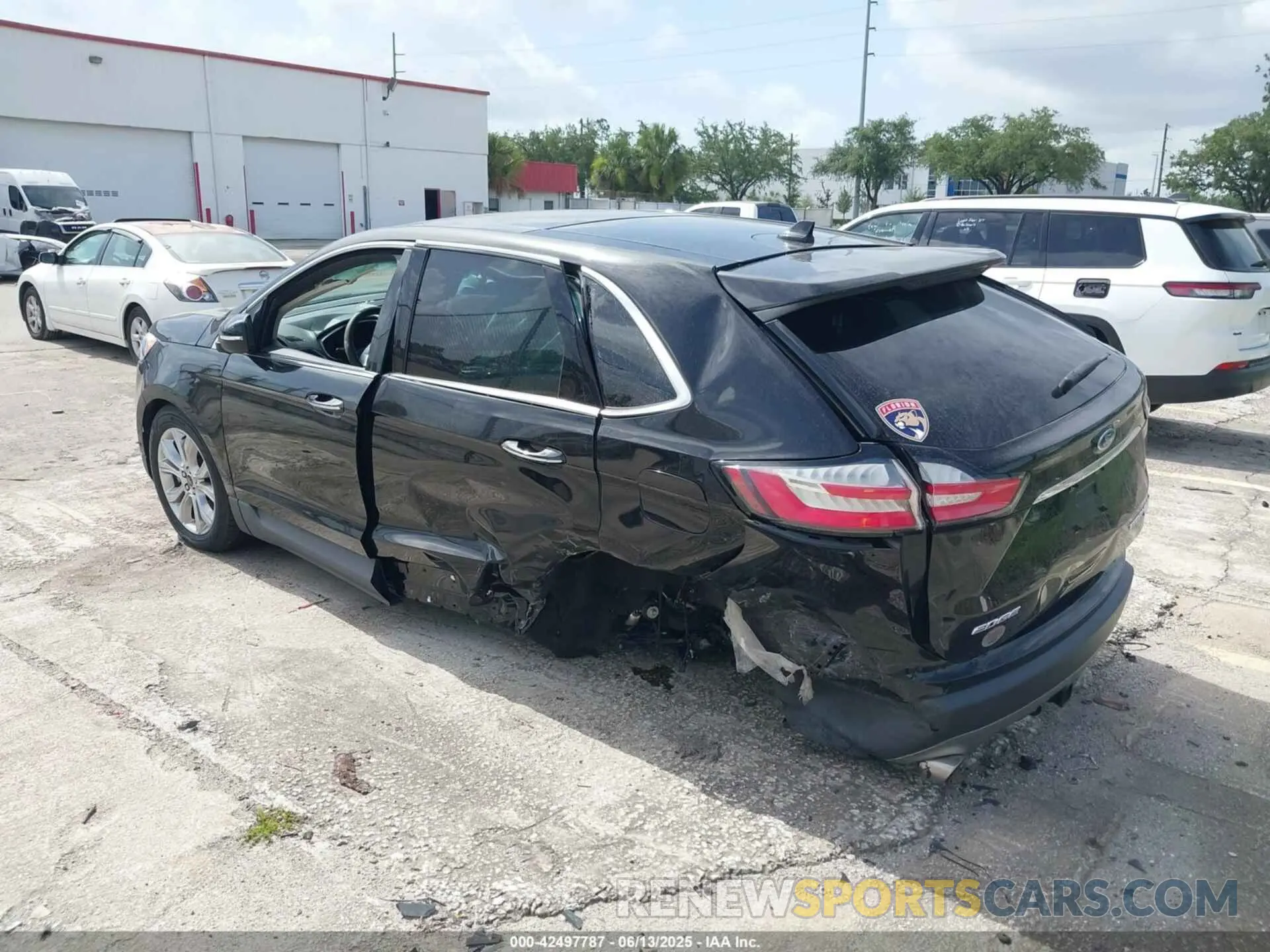 3 Photograph of a damaged car 2FMPK4K93LBA05221 FORD EDGE 2020