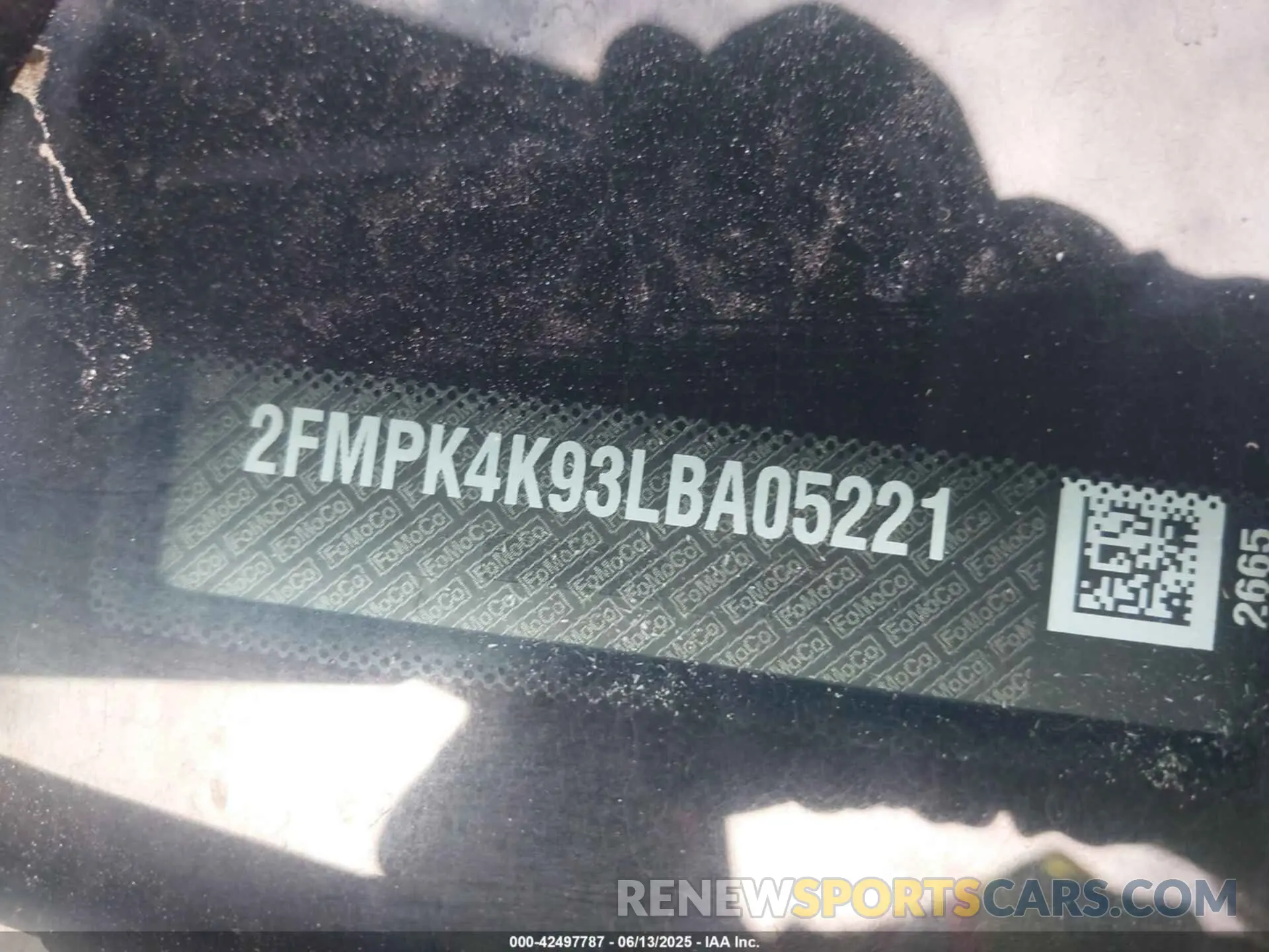 9 Photograph of a damaged car 2FMPK4K93LBA05221 FORD EDGE 2020