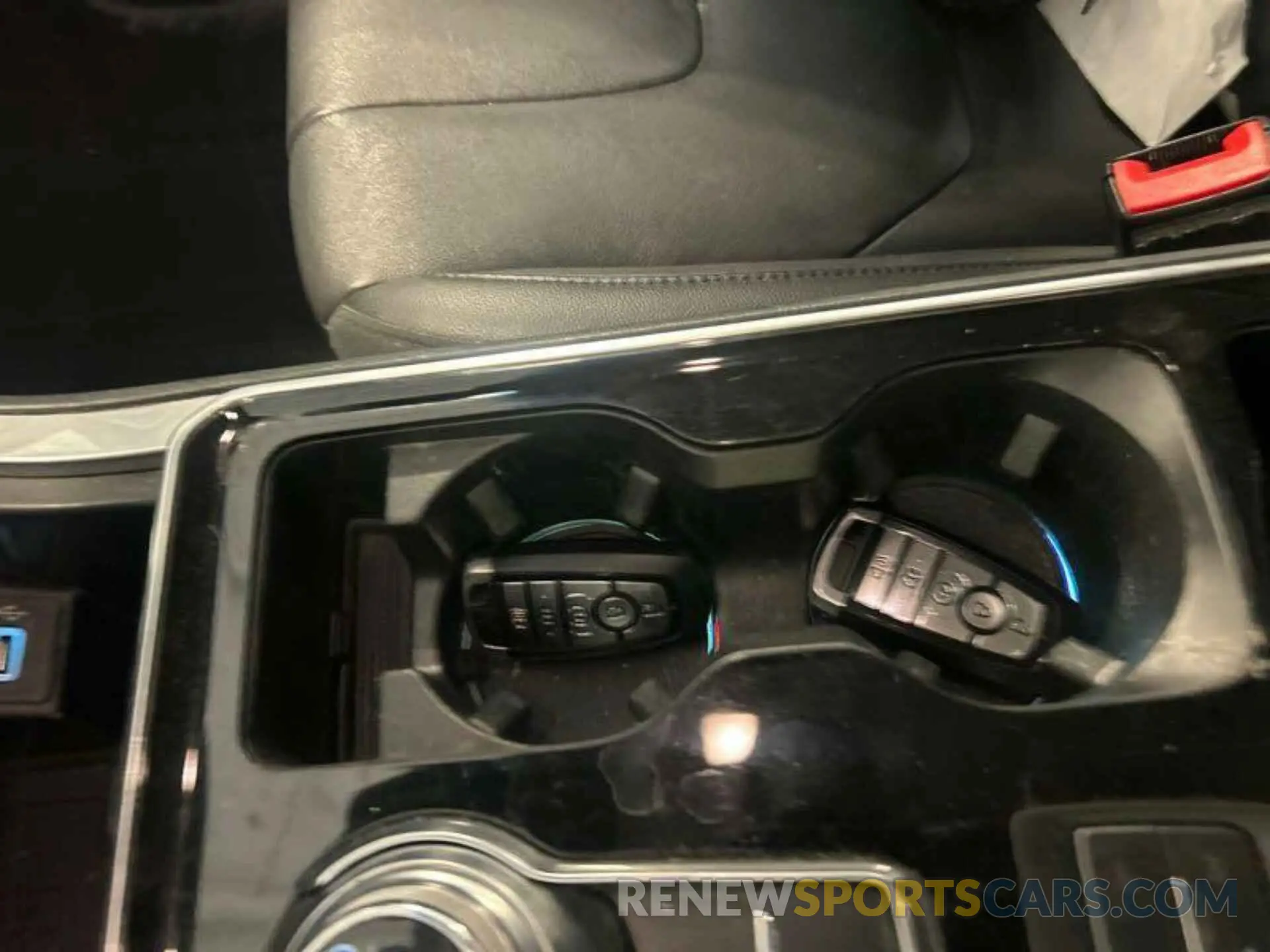 10 Photograph of a damaged car 2FMPK4K93LBA60820 FORD EDGE 2020