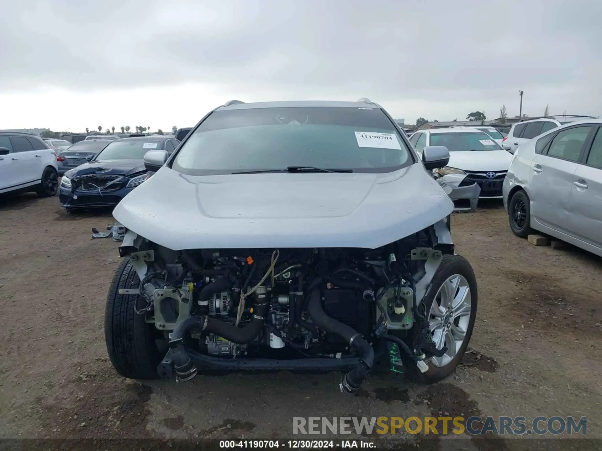 13 Photograph of a damaged car 2FMPK4K95LBA16379 FORD EDGE 2020