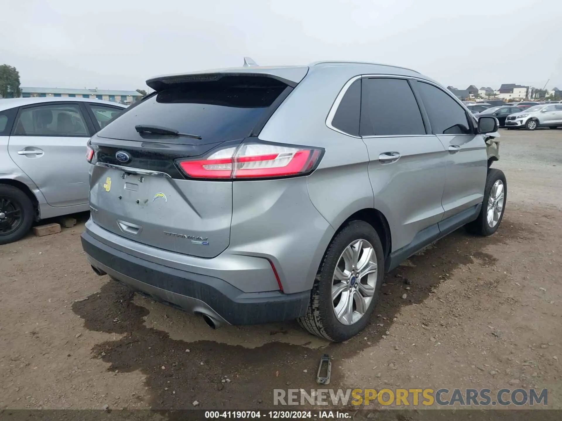 4 Photograph of a damaged car 2FMPK4K95LBA16379 FORD EDGE 2020