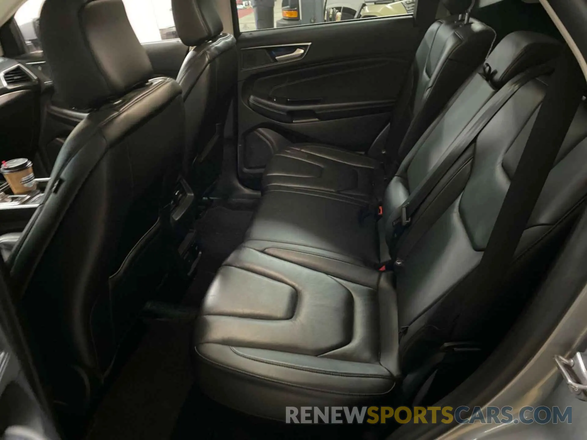18 Photograph of a damaged car 2FMPK4K95LBA30542 FORD EDGE 2020