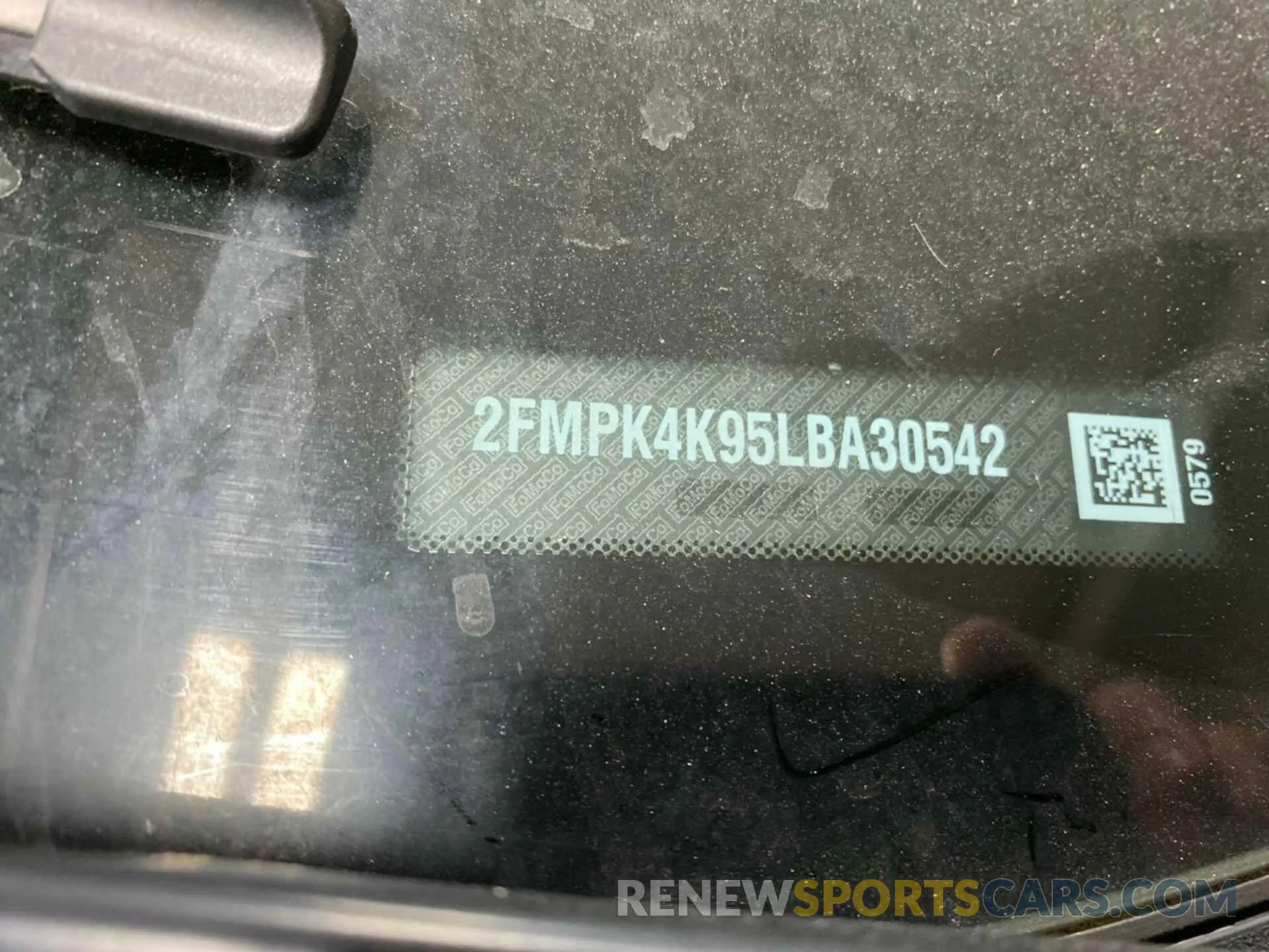 25 Photograph of a damaged car 2FMPK4K95LBA30542 FORD EDGE 2020