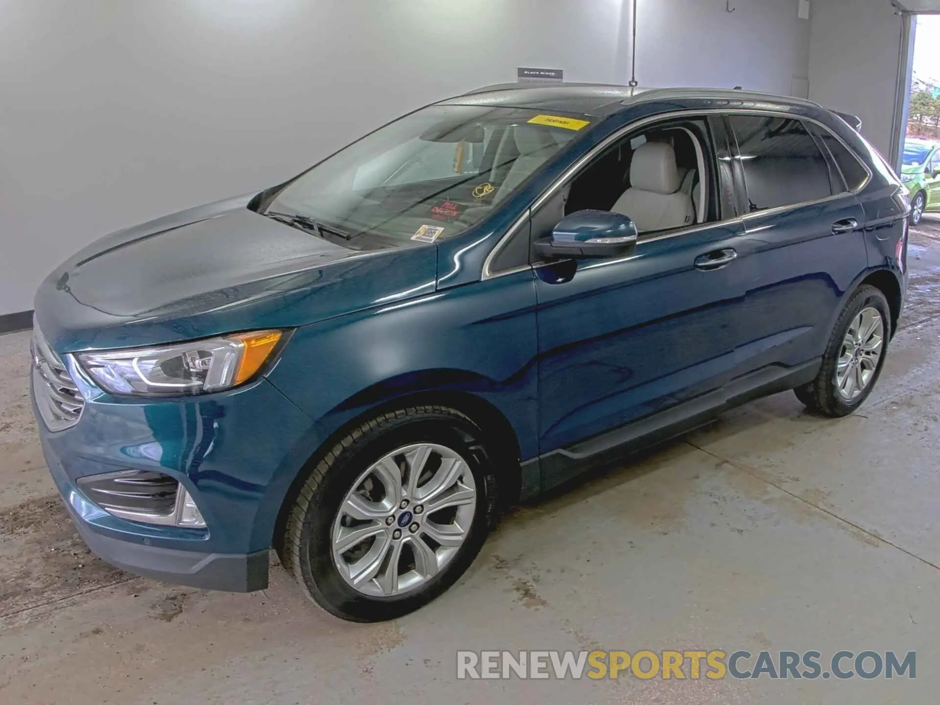 17 Photograph of a damaged car 2FMPK4K95LBB37655 FORD EDGE 2020