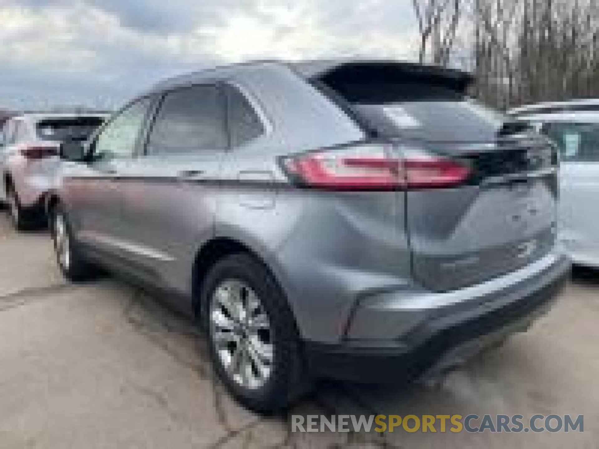 32 Photograph of a damaged car 2FMPK4K97LBA30607 FORD EDGE 2020
