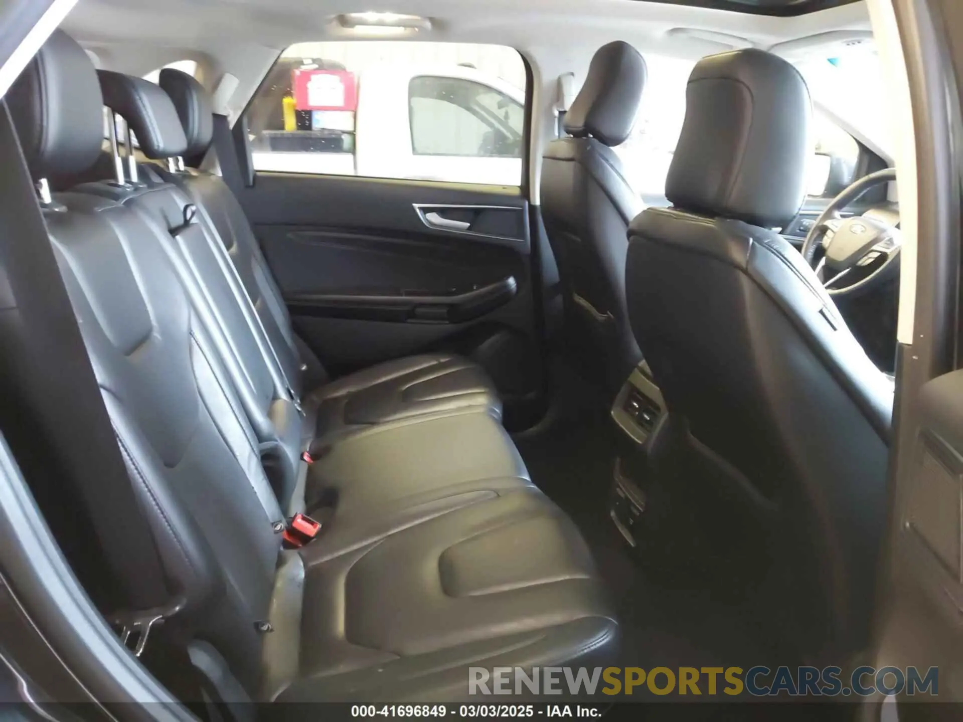 8 Photograph of a damaged car 2FMPK4K97LBA83324 FORD EDGE 2020