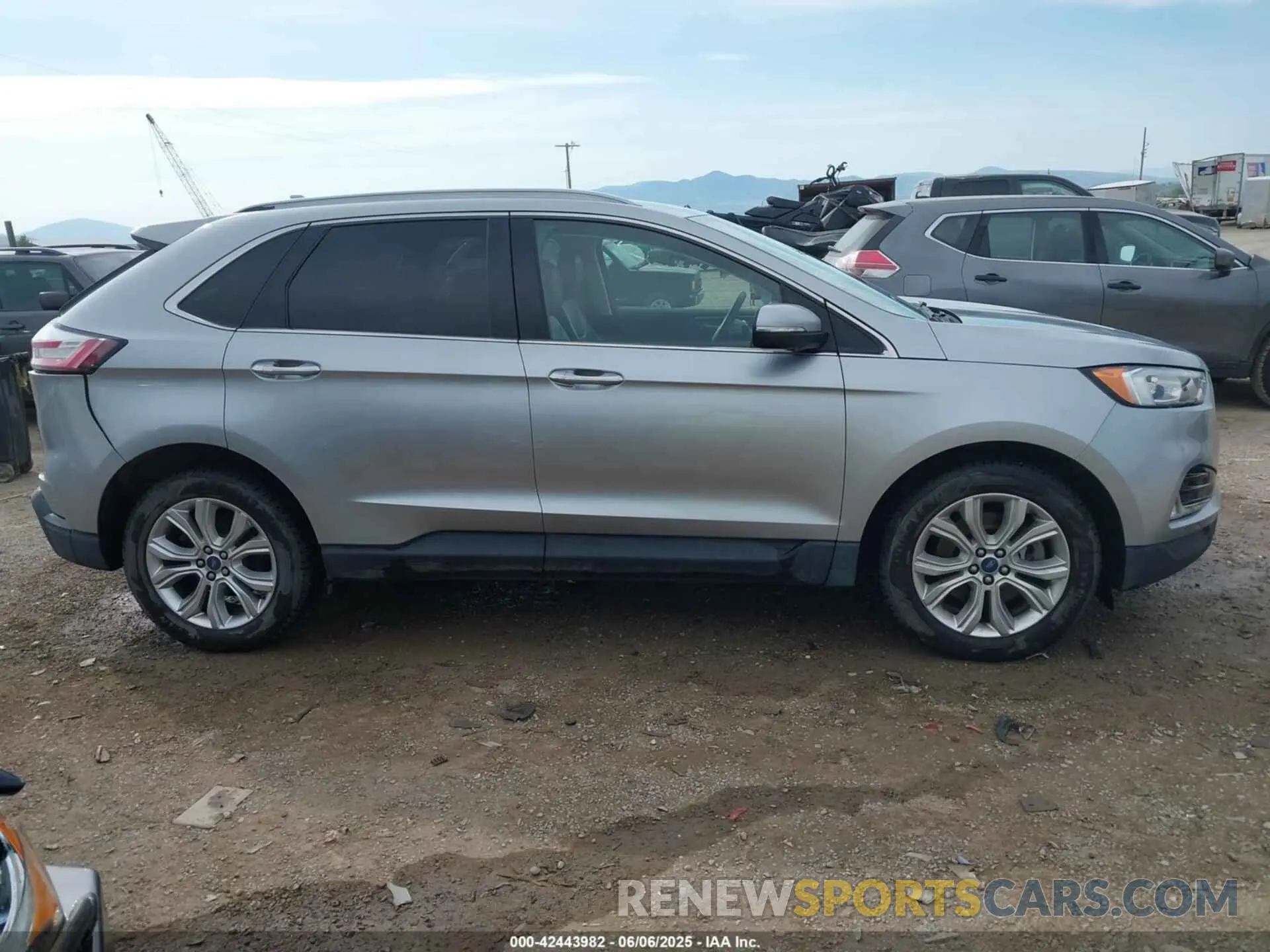 13 Photograph of a damaged car 2FMPK4K98LBA16375 FORD EDGE 2020