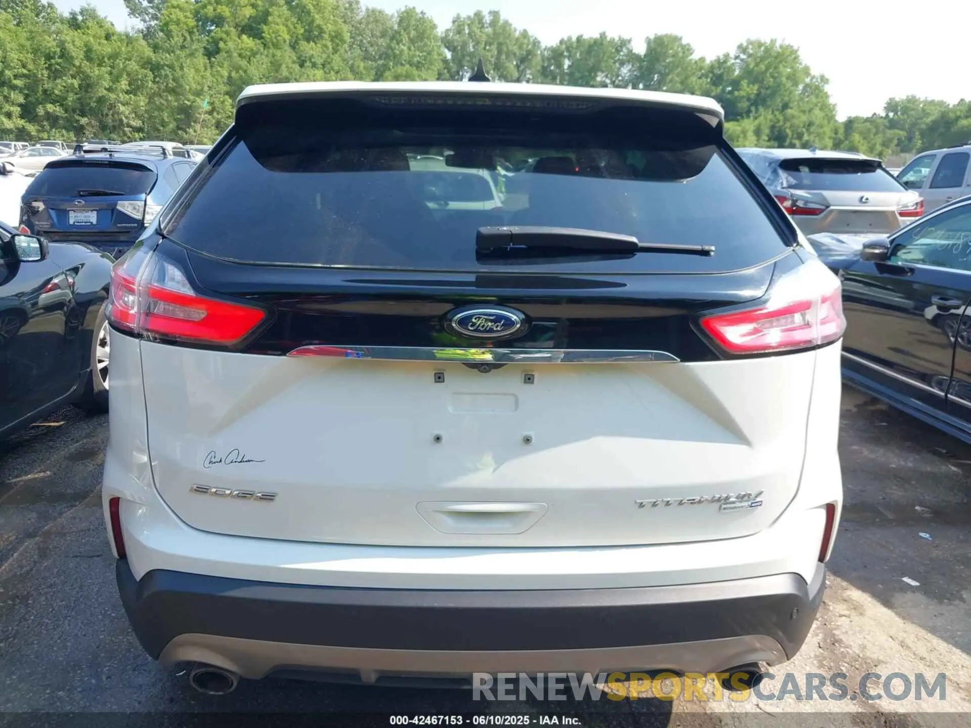 16 Photograph of a damaged car 2FMPK4K99LBB53860 FORD EDGE 2020