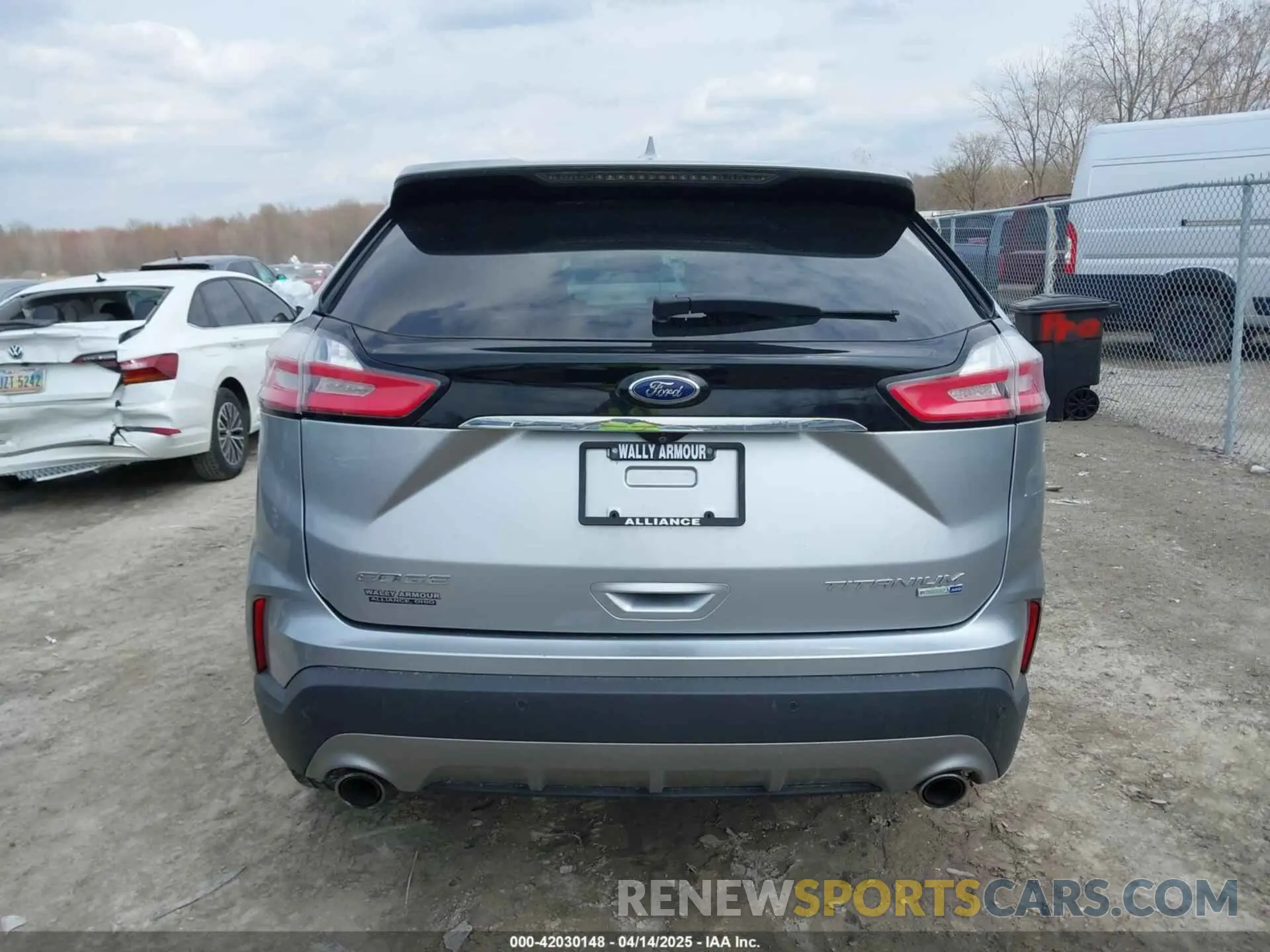 16 Photograph of a damaged car 2FMPK4K9XLBA71720 FORD EDGE 2020