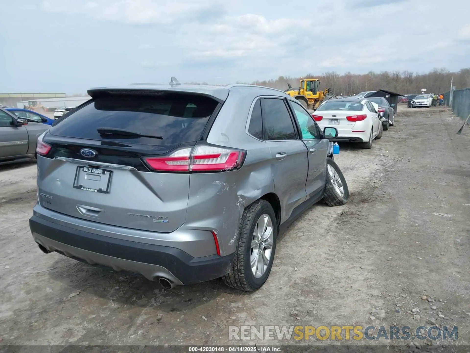 4 Photograph of a damaged car 2FMPK4K9XLBA71720 FORD EDGE 2020