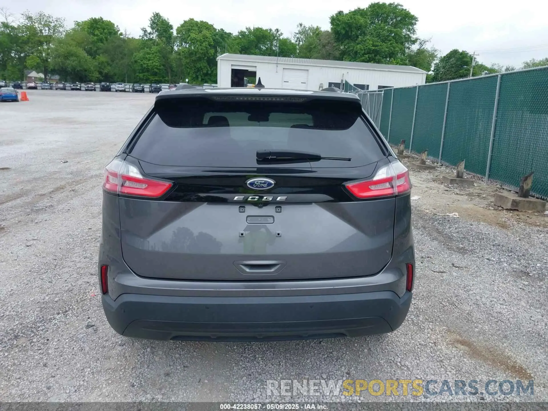 16 Photograph of a damaged car 2FMPK3G91MBA32468 FORD EDGE 2021
