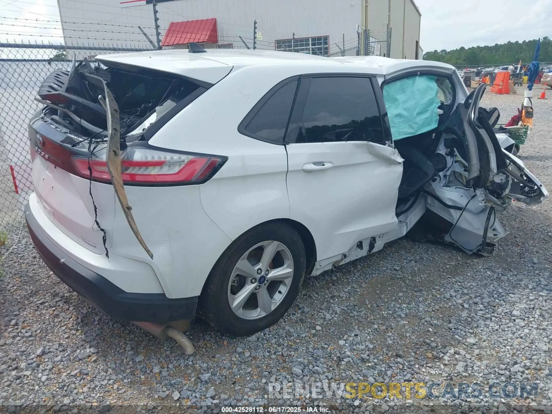 4 Photograph of a damaged car 2FMPK3G93MBA23139 FORD EDGE 2021
