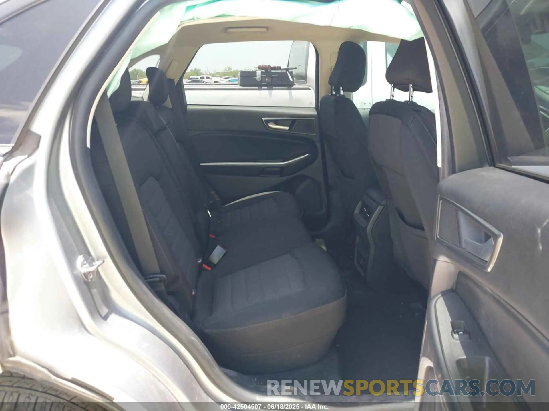 8 Photograph of a damaged car 2FMPK3G93MBA62989 FORD EDGE 2021