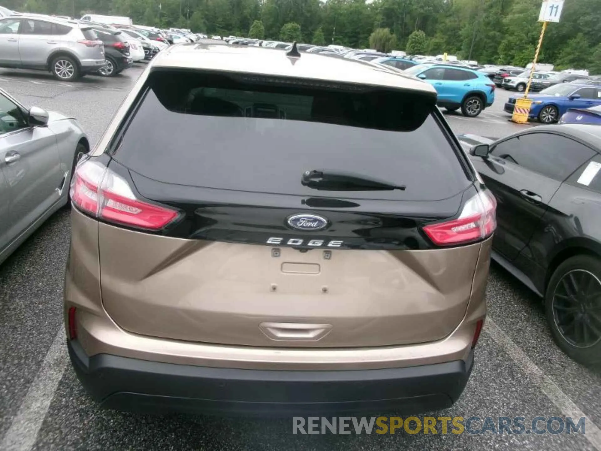11 Photograph of a damaged car 2FMPK3G95MBA47989 FORD EDGE 2021