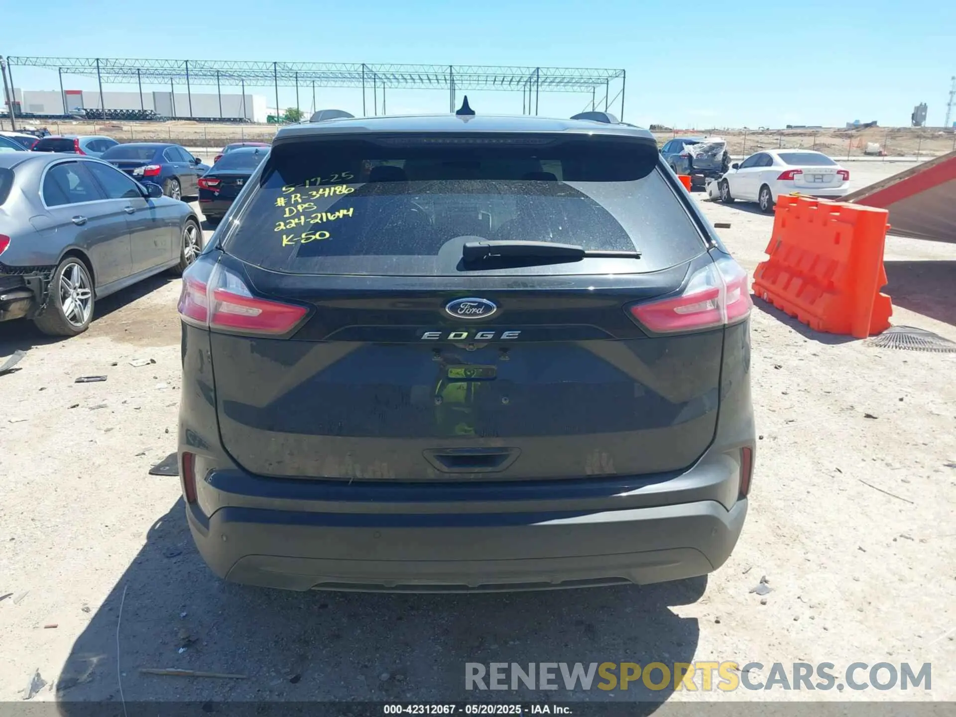 16 Photograph of a damaged car 2FMPK3G99MBA26188 FORD EDGE 2021