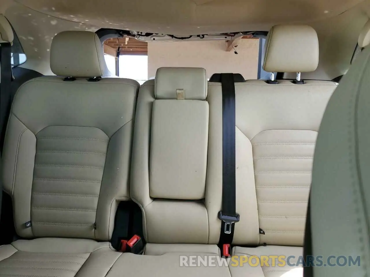 10 Photograph of a damaged car 2FMPK3J90MBA33930 FORD EDGE 2021