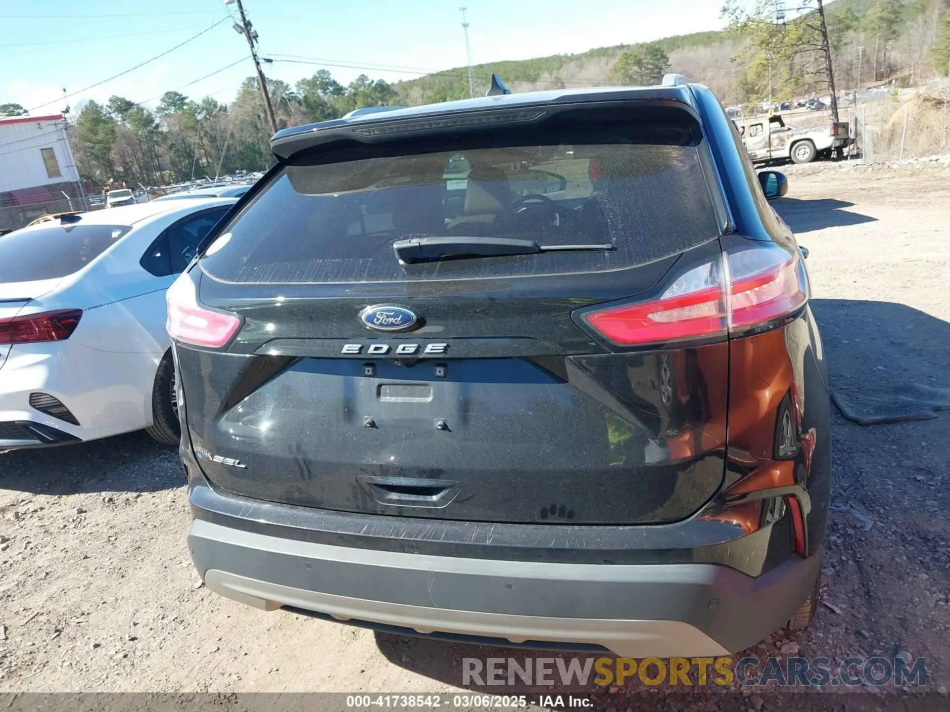 16 Photograph of a damaged car 2FMPK3J94MBA06052 FORD EDGE 2021