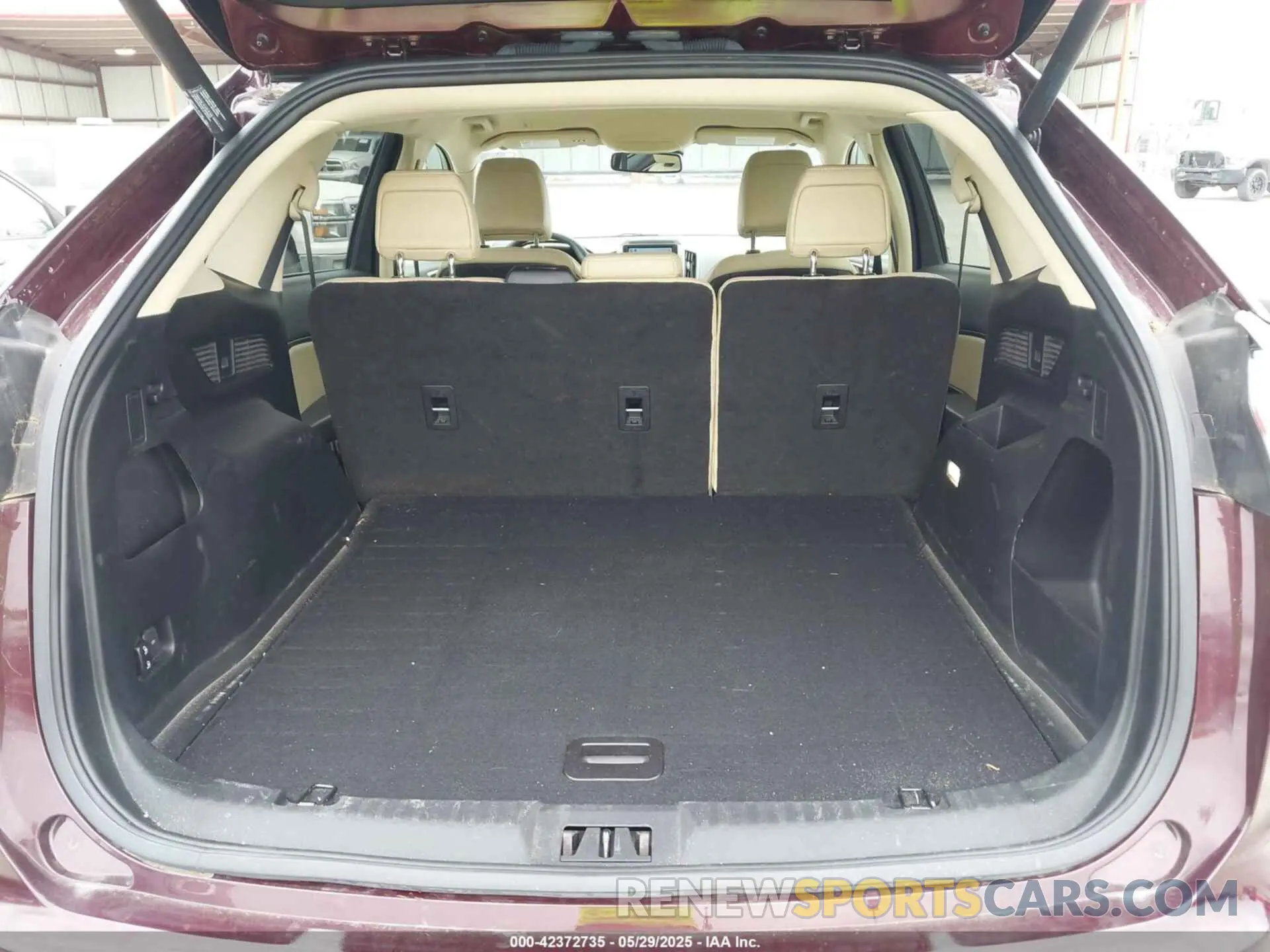 17 Photograph of a damaged car 2FMPK3J94MBA55767 FORD EDGE 2021
