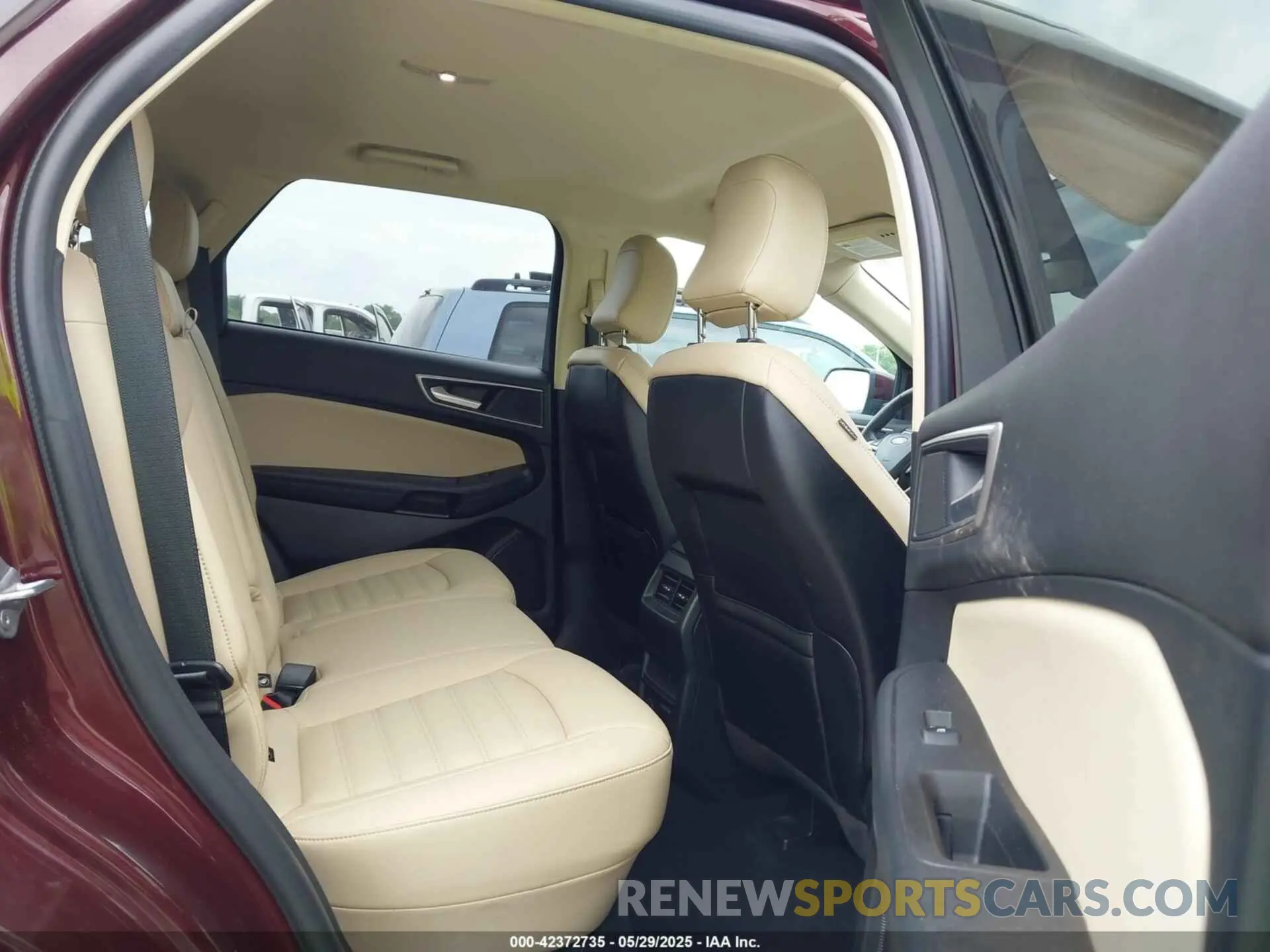 8 Photograph of a damaged car 2FMPK3J94MBA55767 FORD EDGE 2021
