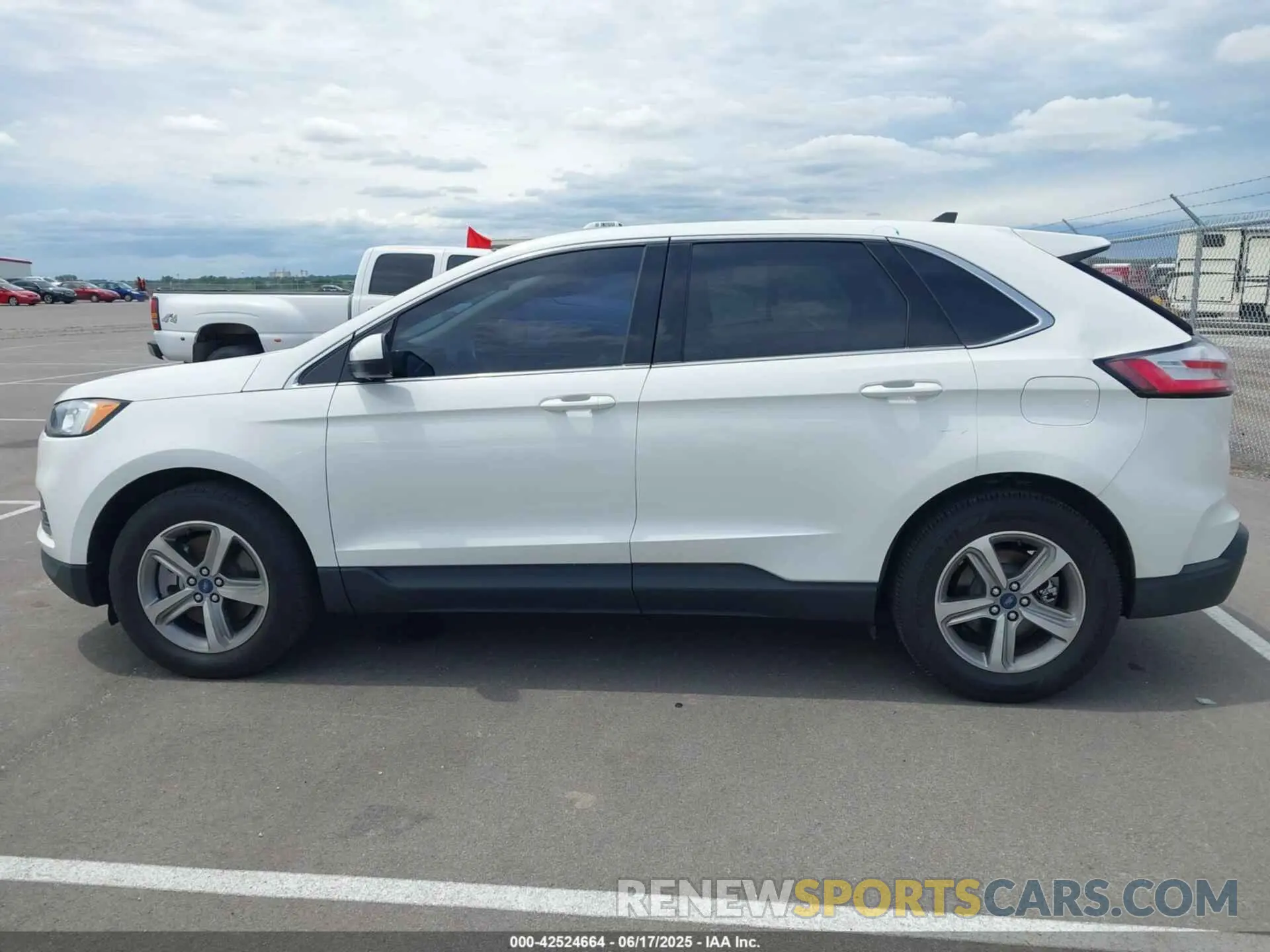 14 Photograph of a damaged car 2FMPK3J98MBA43198 FORD EDGE 2021