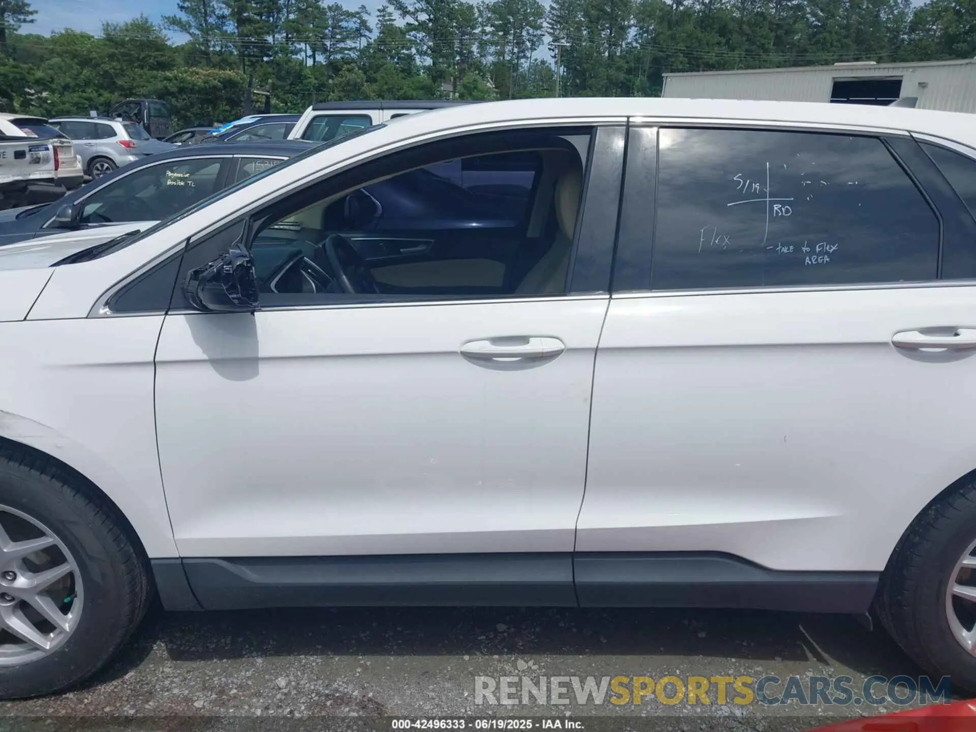 14 Photograph of a damaged car 2FMPK3J99MBA00702 FORD EDGE 2021