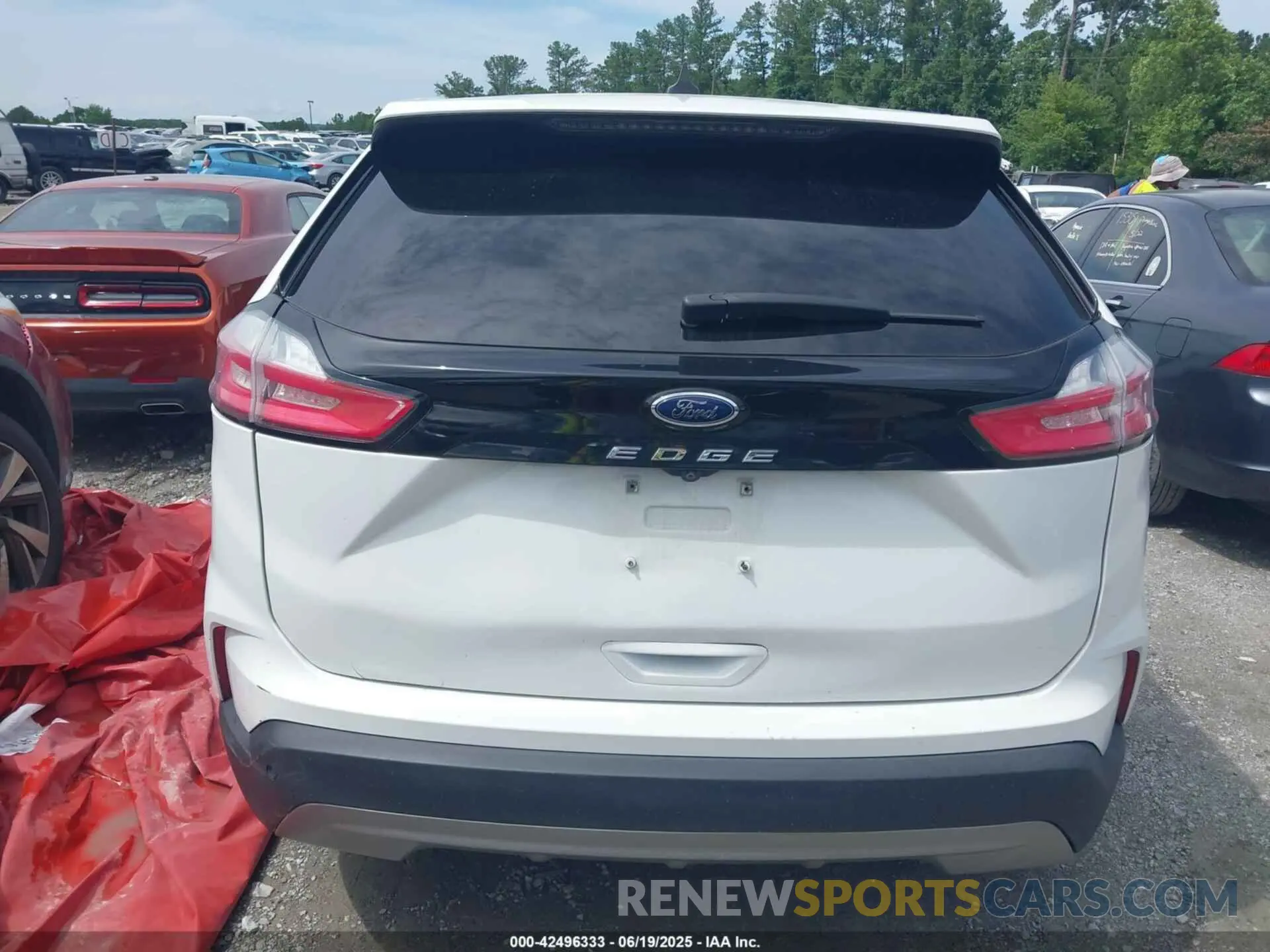 16 Photograph of a damaged car 2FMPK3J99MBA00702 FORD EDGE 2021