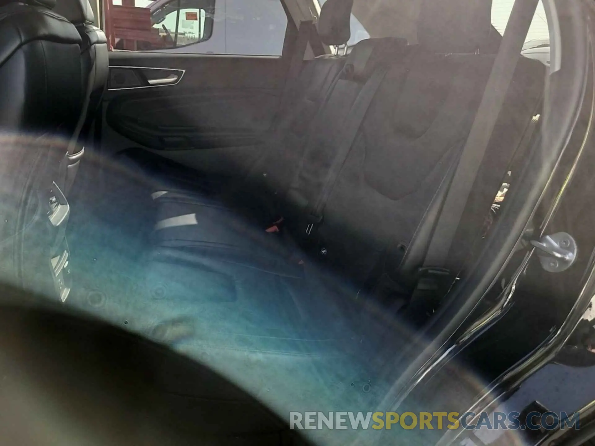 26 Photograph of a damaged car 2FMPK3K90MBA50306 FORD EDGE 2021
