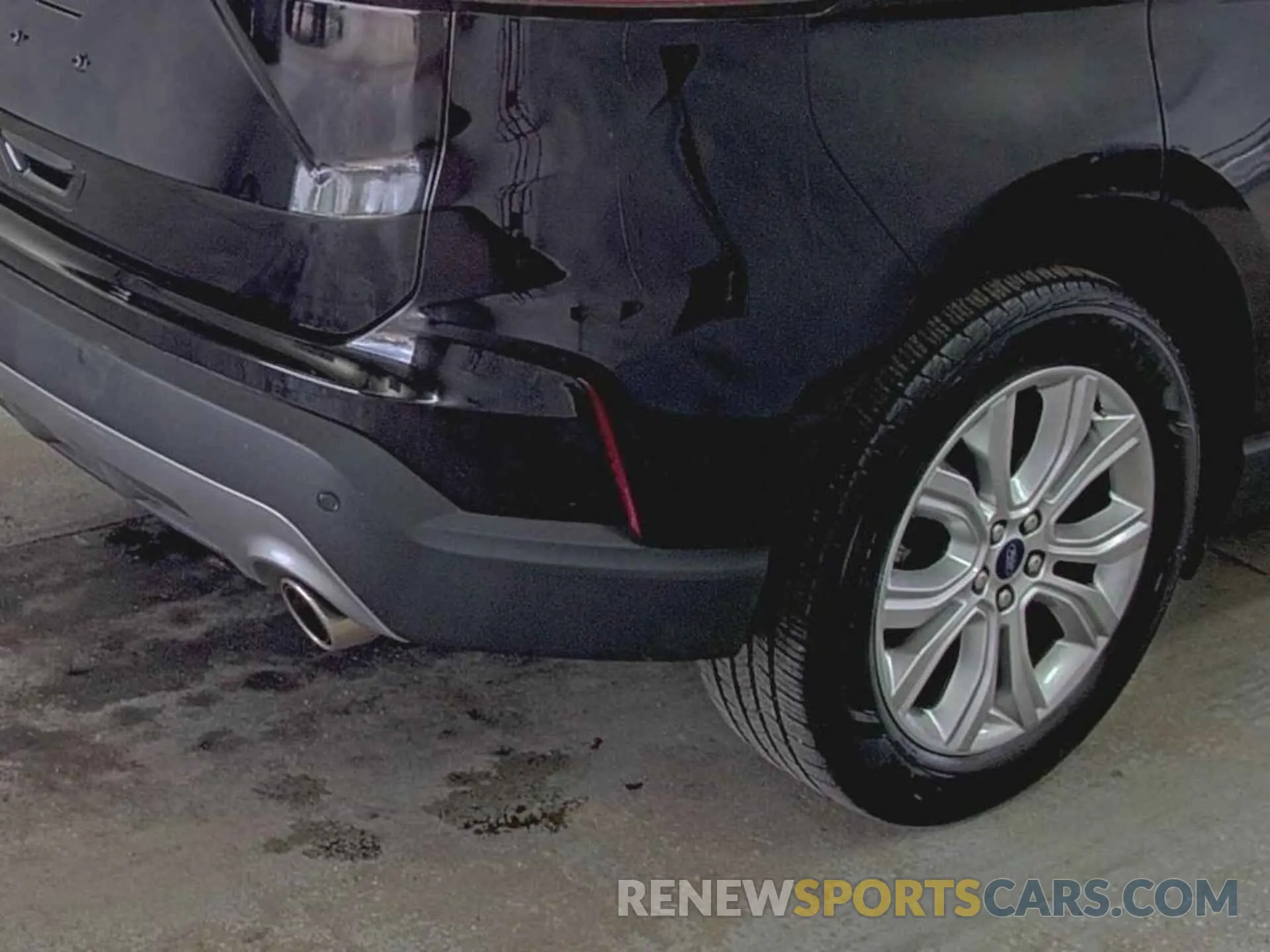 24 Photograph of a damaged car 2FMPK3K90MBA50838 FORD EDGE 2021