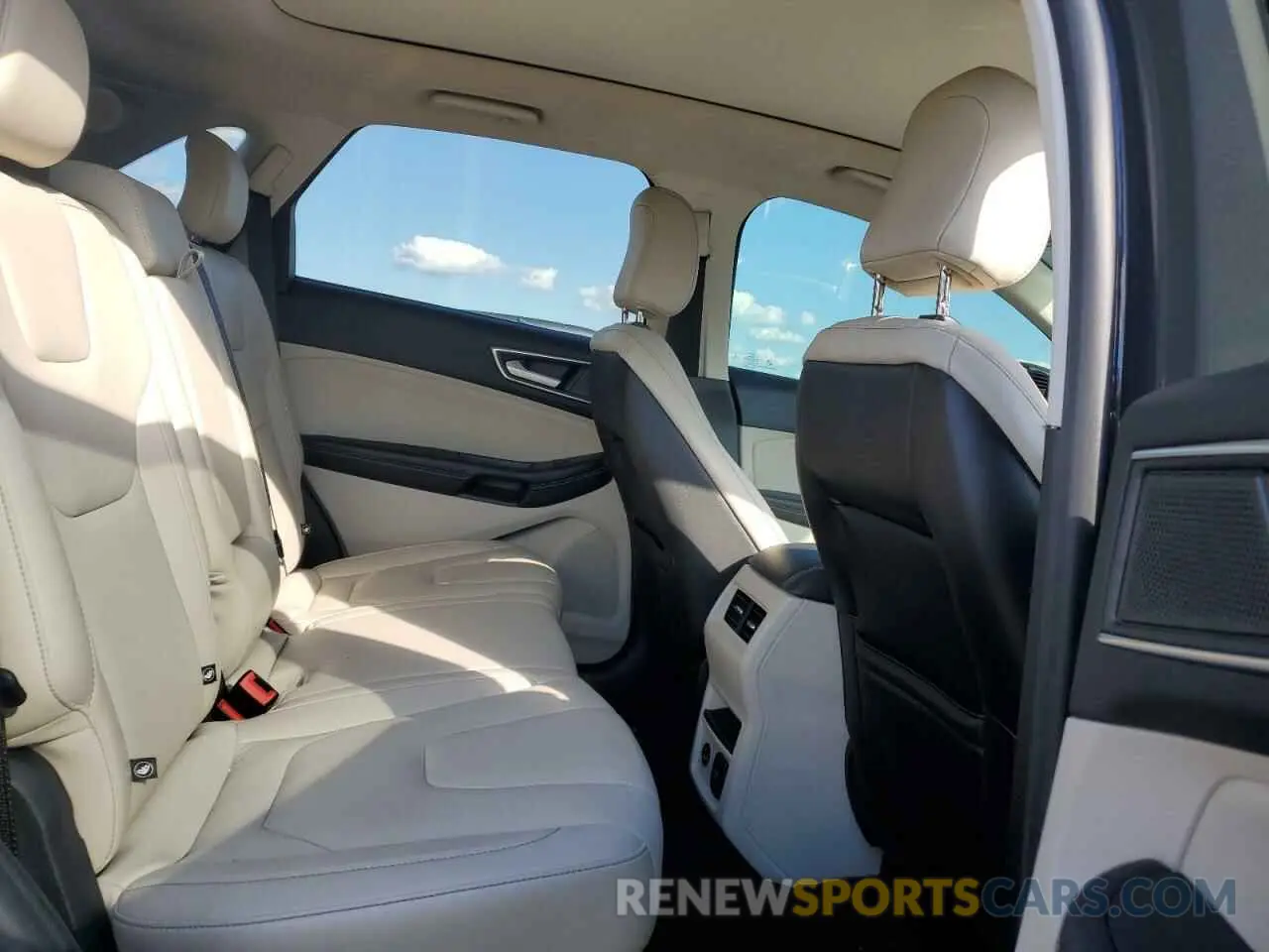 10 Photograph of a damaged car 2FMPK3K96MBA54764 FORD EDGE 2021