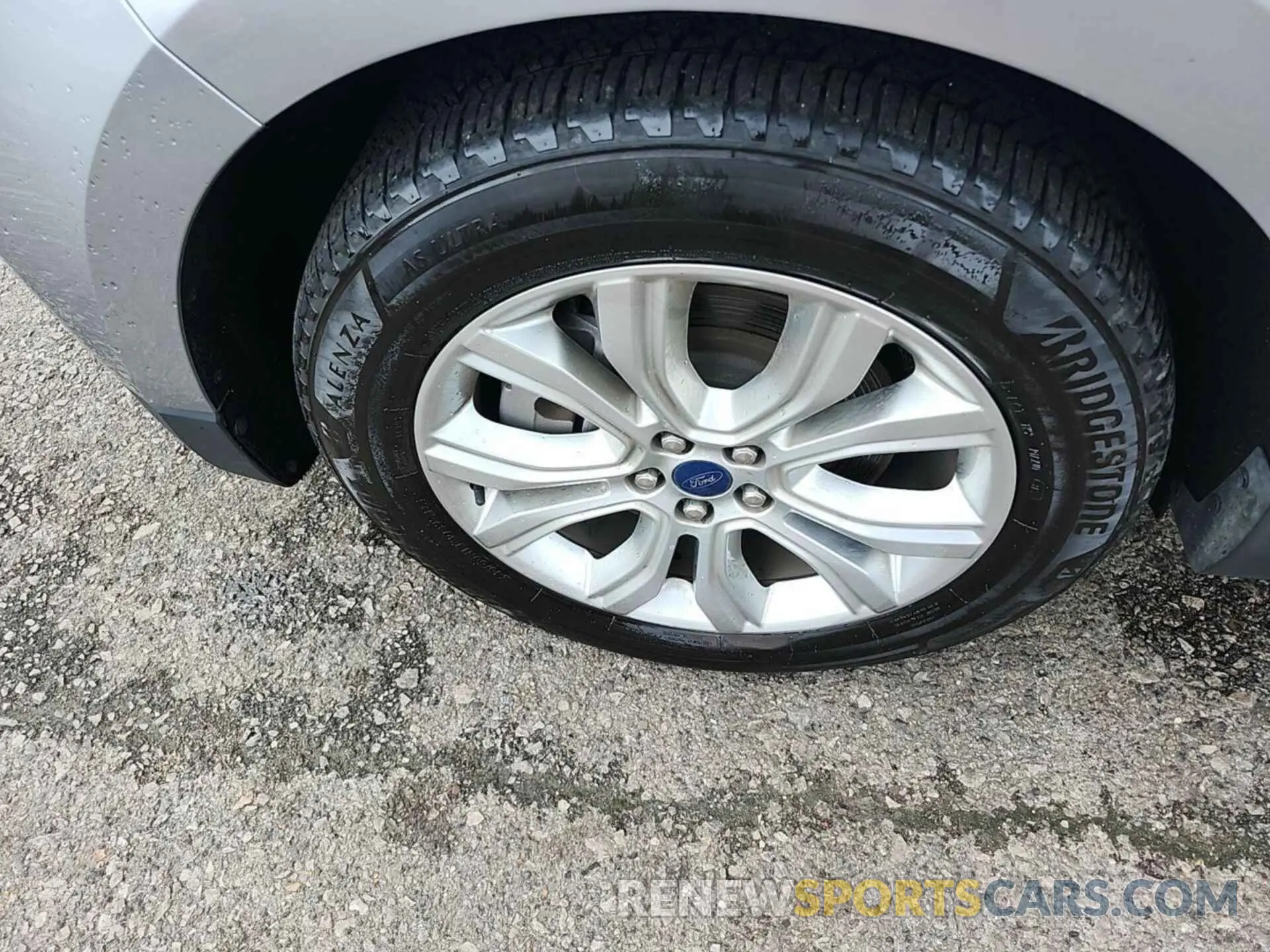 17 Photograph of a damaged car 2FMPK3K9XMBA50703 FORD EDGE 2021