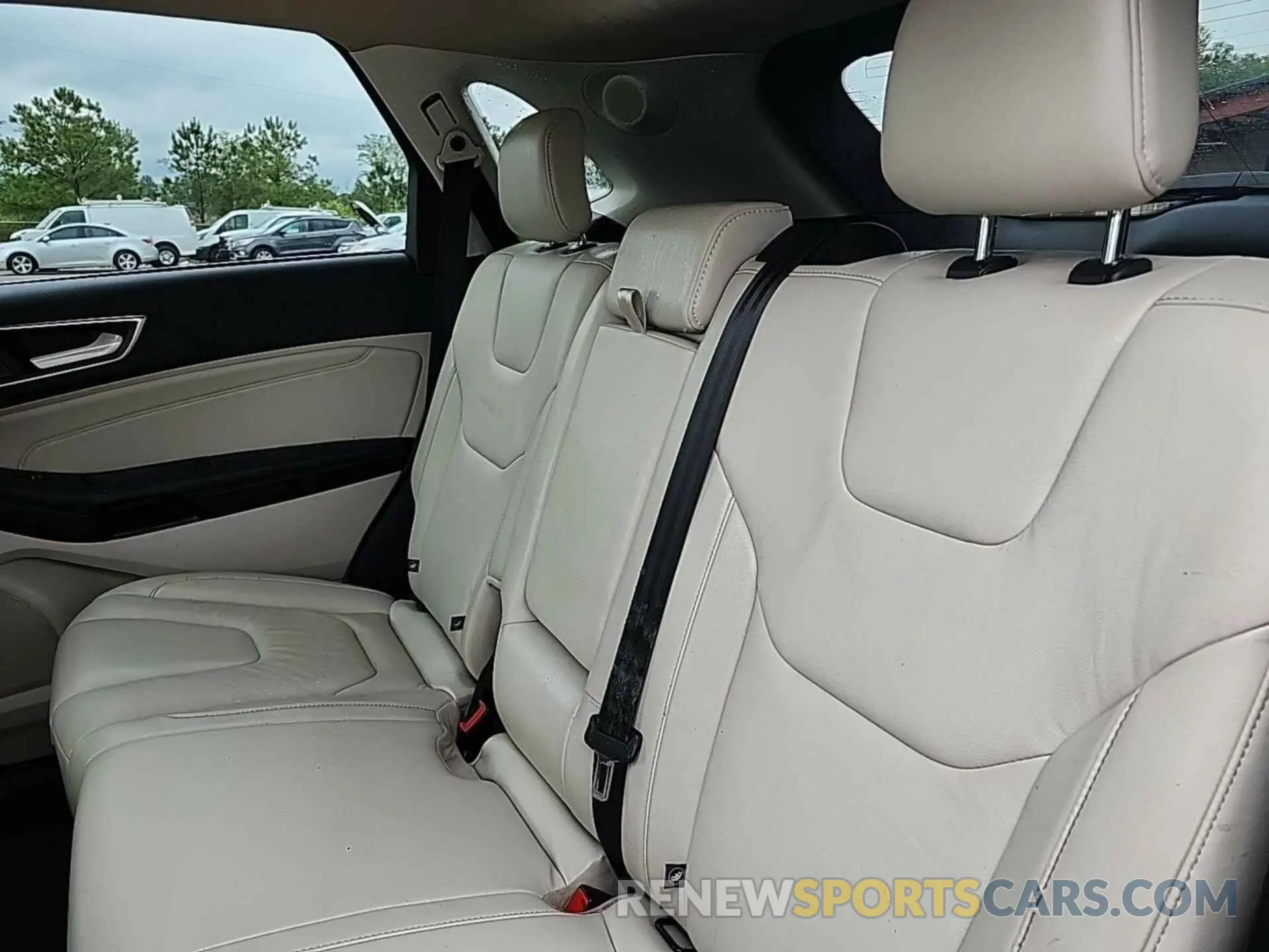 19 Photograph of a damaged car 2FMPK3K9XMBA50703 FORD EDGE 2021
