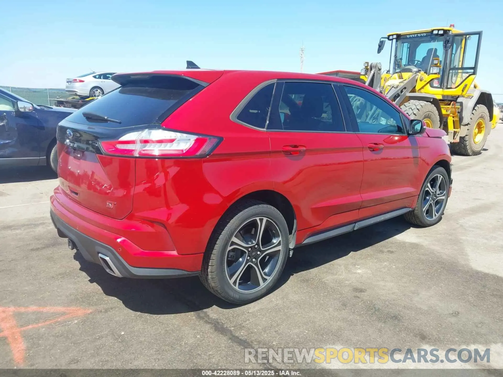 4 Photograph of a damaged car 2FMPK4AP2MBA05275 FORD EDGE 2021