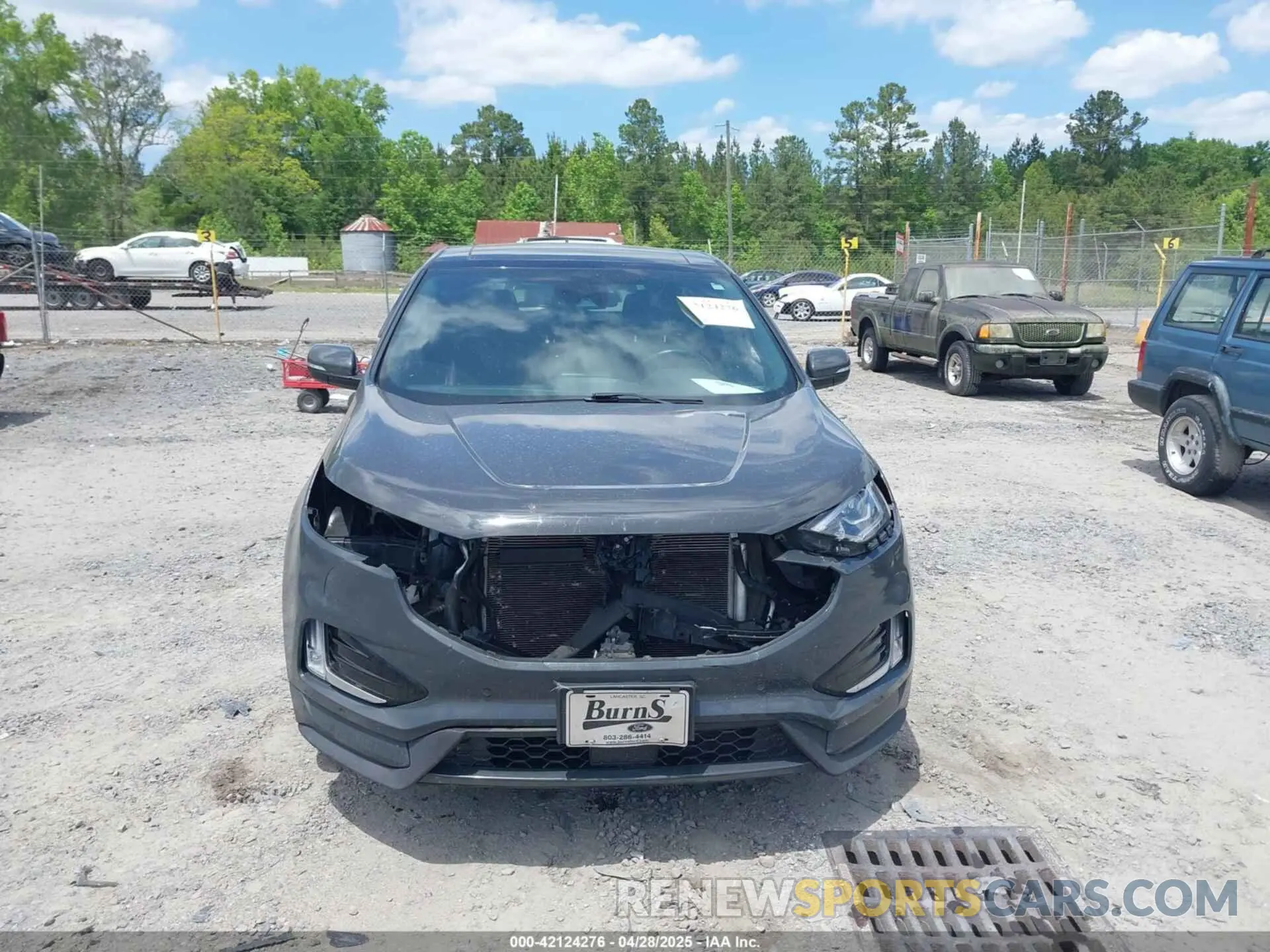 12 Photograph of a damaged car 2FMPK4AP9MBA10733 FORD EDGE 2021