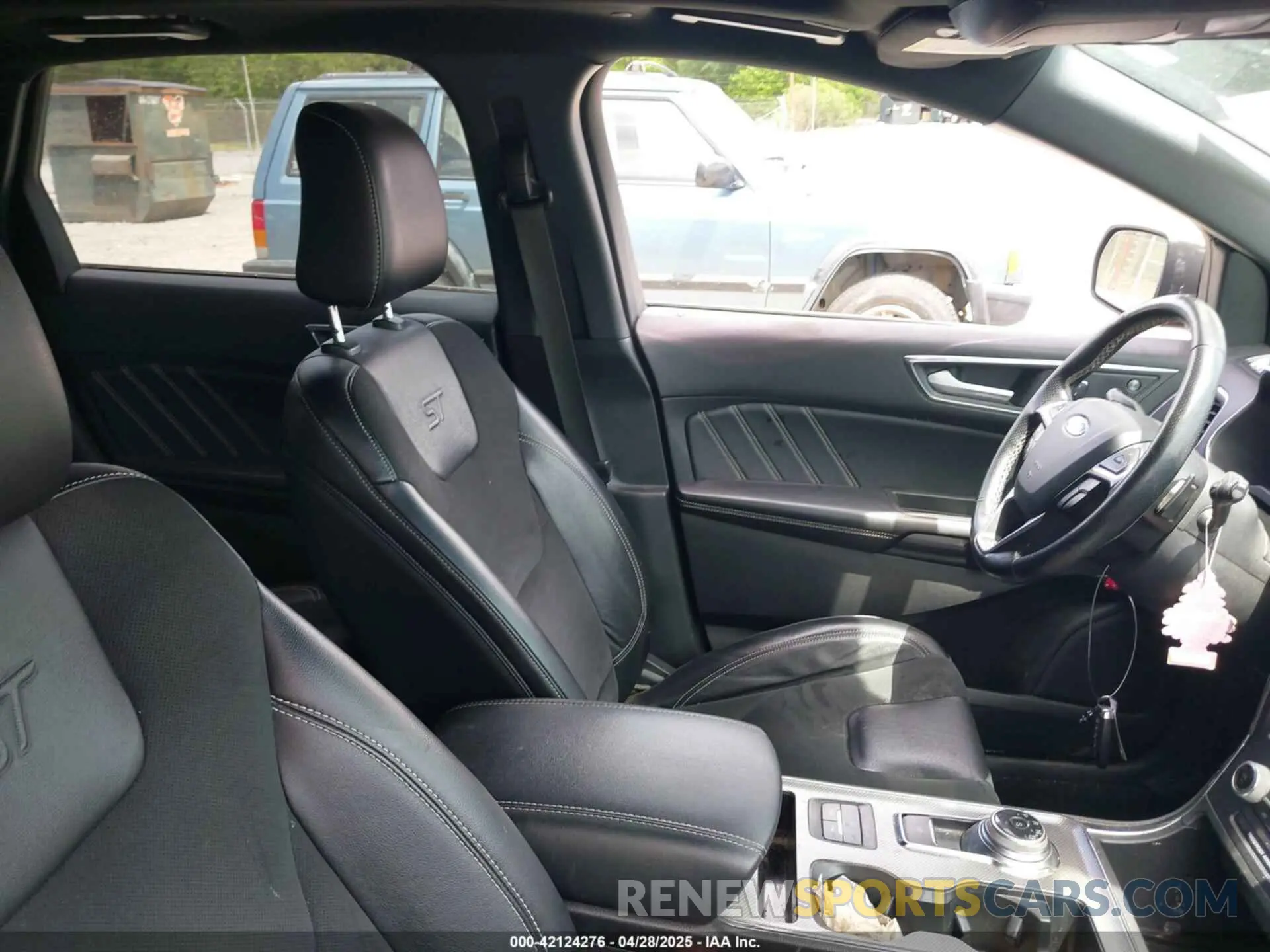 5 Photograph of a damaged car 2FMPK4AP9MBA10733 FORD EDGE 2021