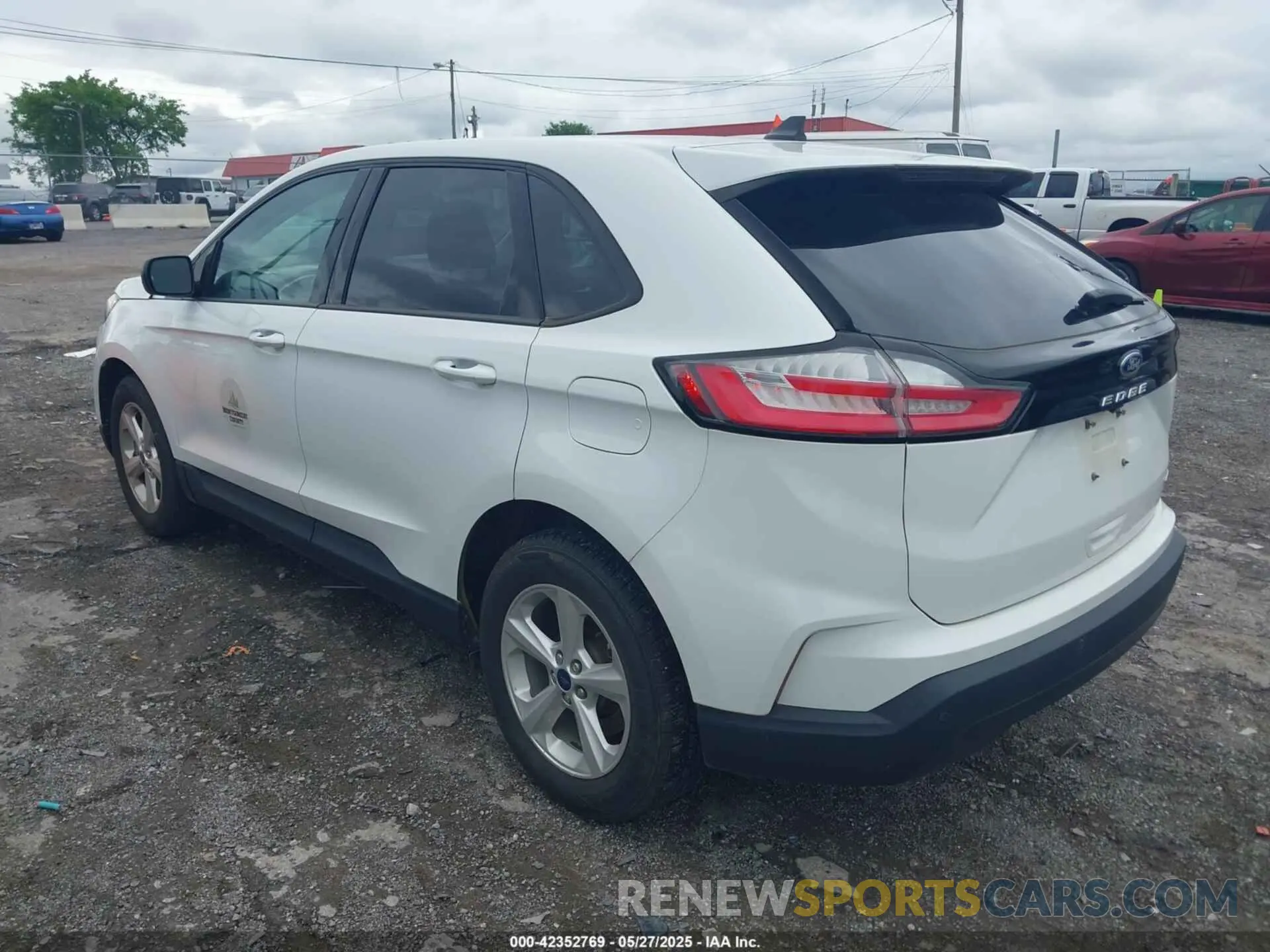 3 Photograph of a damaged car 2FMPK4G93MBA53635 FORD EDGE 2021