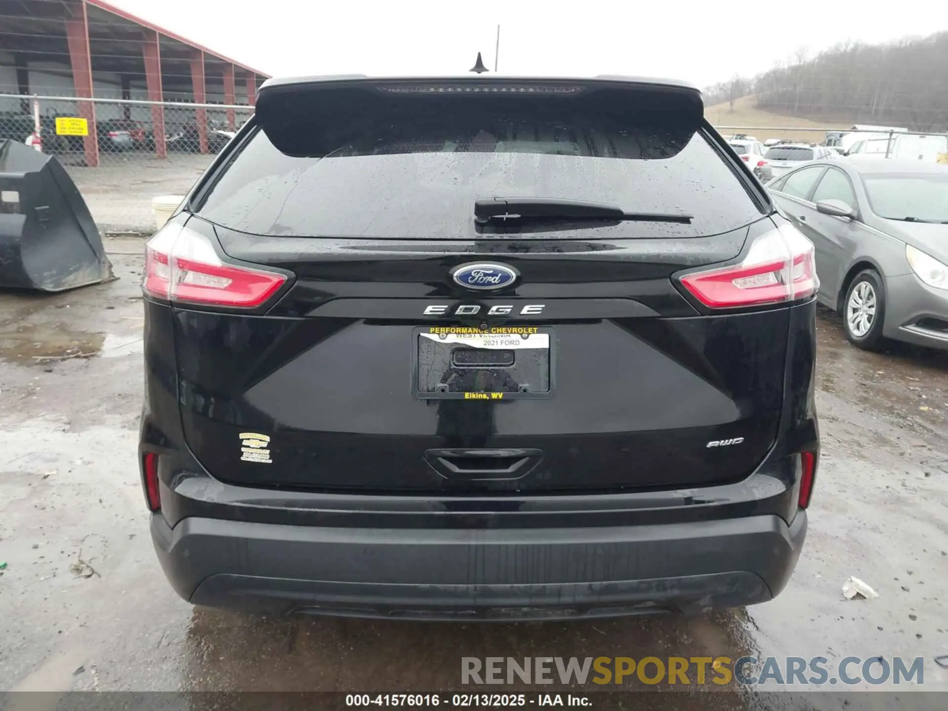 17 Photograph of a damaged car 2FMPK4G99MBA22681 FORD EDGE 2021
