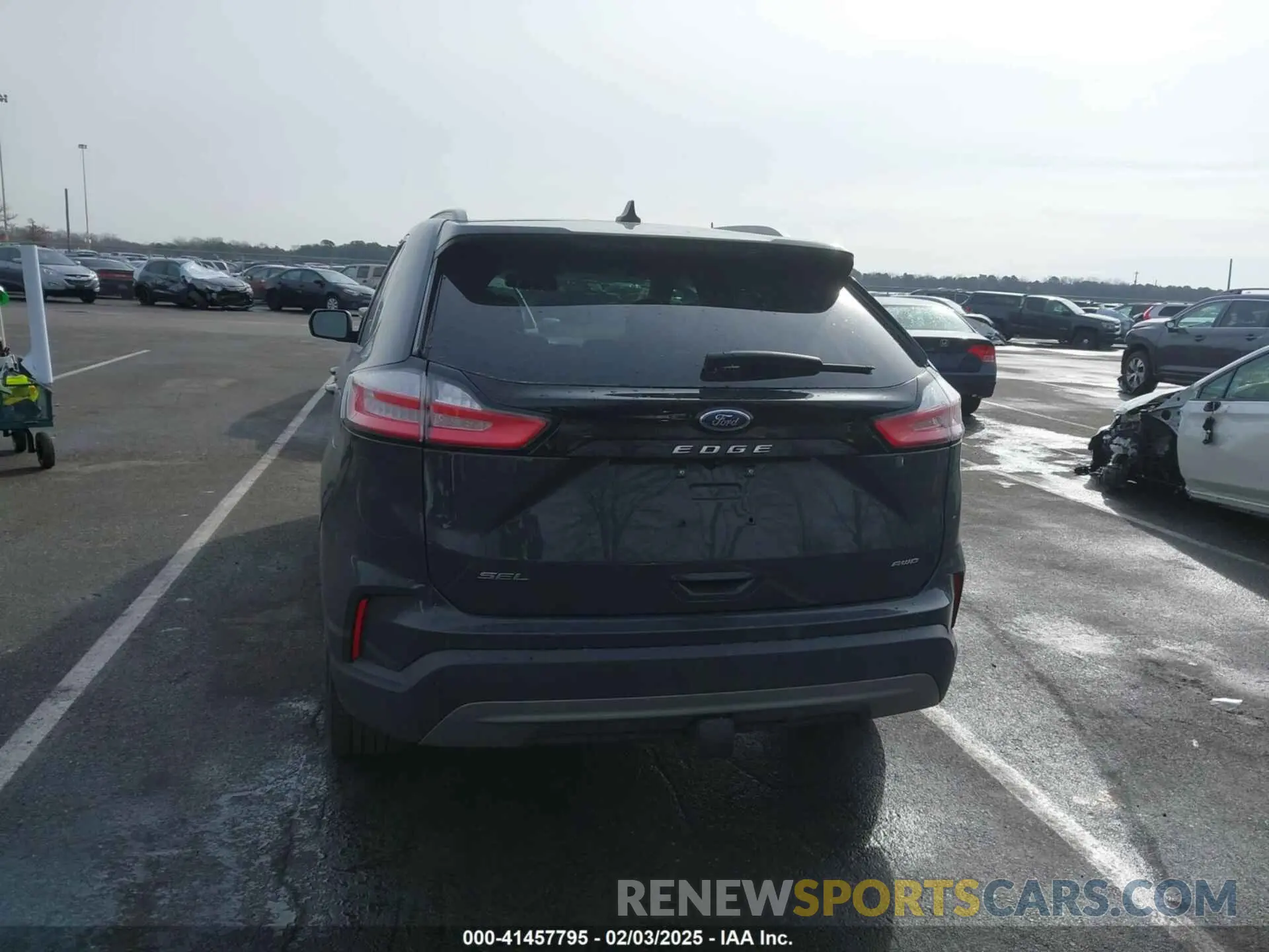 16 Photograph of a damaged car 2FMPK4J91MBA43484 FORD EDGE 2021