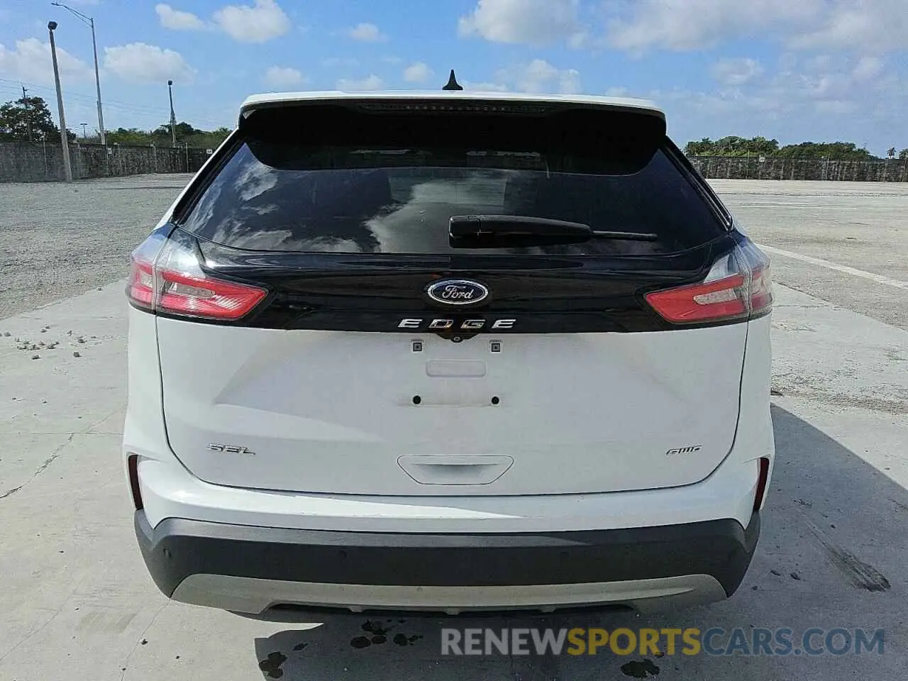 6 Photograph of a damaged car 2FMPK4J92MBA05634 FORD EDGE 2021