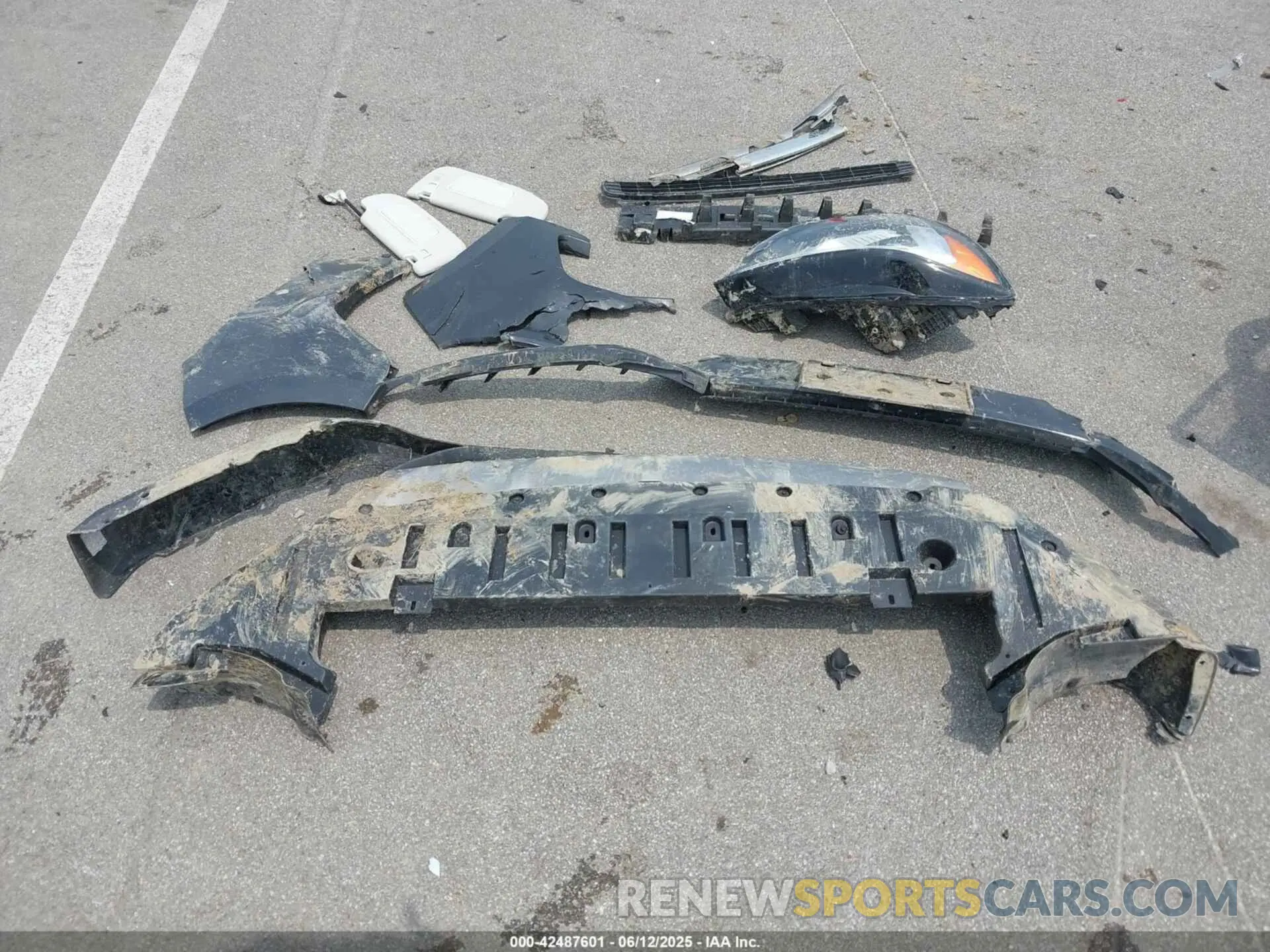 11 Photograph of a damaged car 2FMPK4J92MBA42425 FORD EDGE 2021
