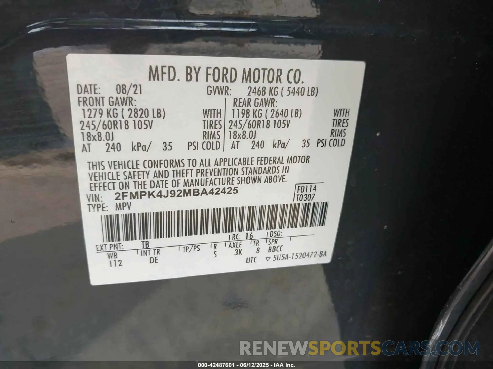 9 Photograph of a damaged car 2FMPK4J92MBA42425 FORD EDGE 2021