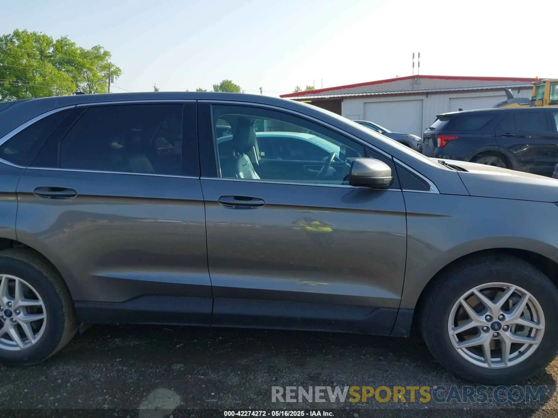14 Photograph of a damaged car 2FMPK4J95MBA00329 FORD EDGE 2021