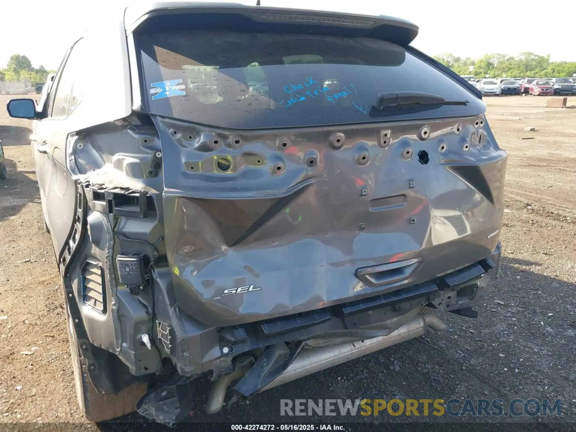 6 Photograph of a damaged car 2FMPK4J95MBA00329 FORD EDGE 2021