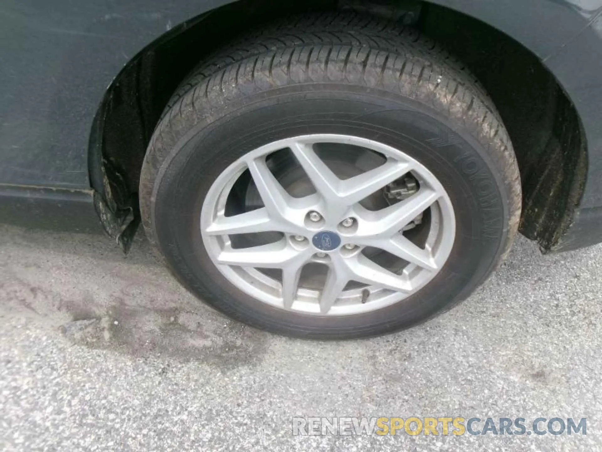 17 Photograph of a damaged car 2FMPK4J95MBA51071 FORD EDGE 2021