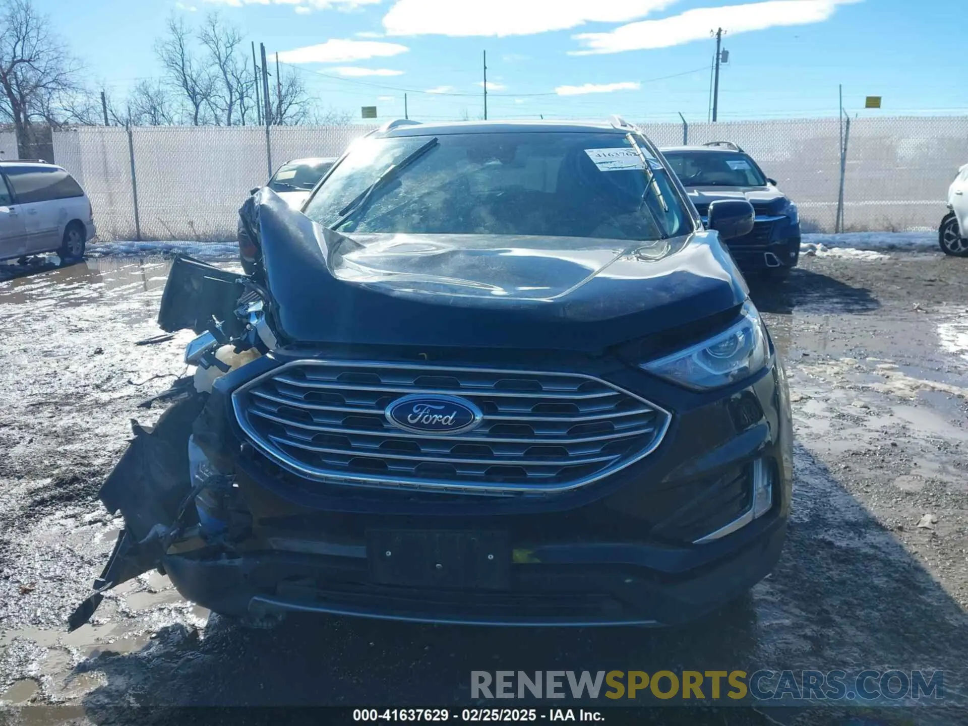 17 Photograph of a damaged car 2FMPK4J96MBA56084 FORD EDGE 2021